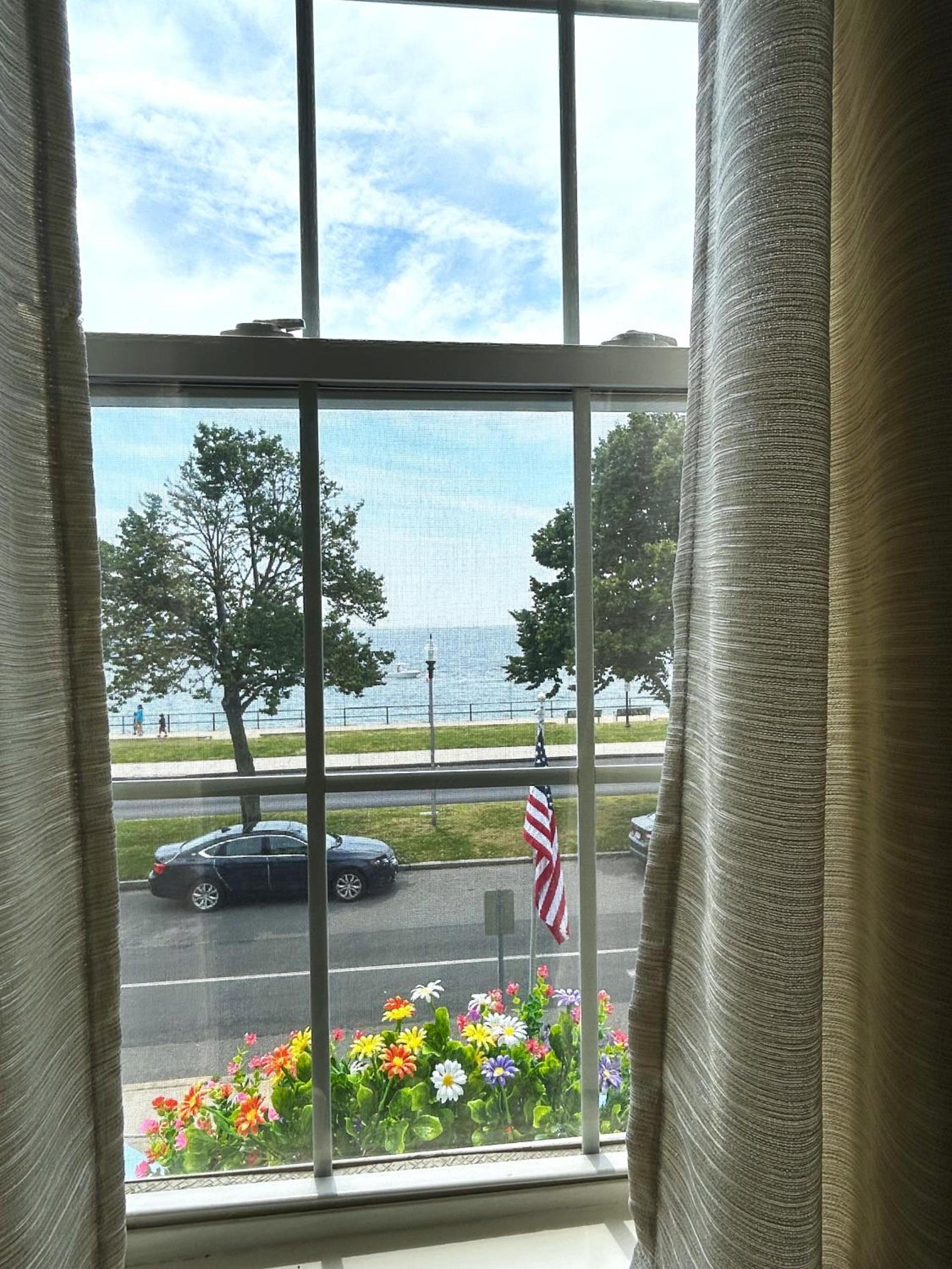 Harborview Inn photo 16