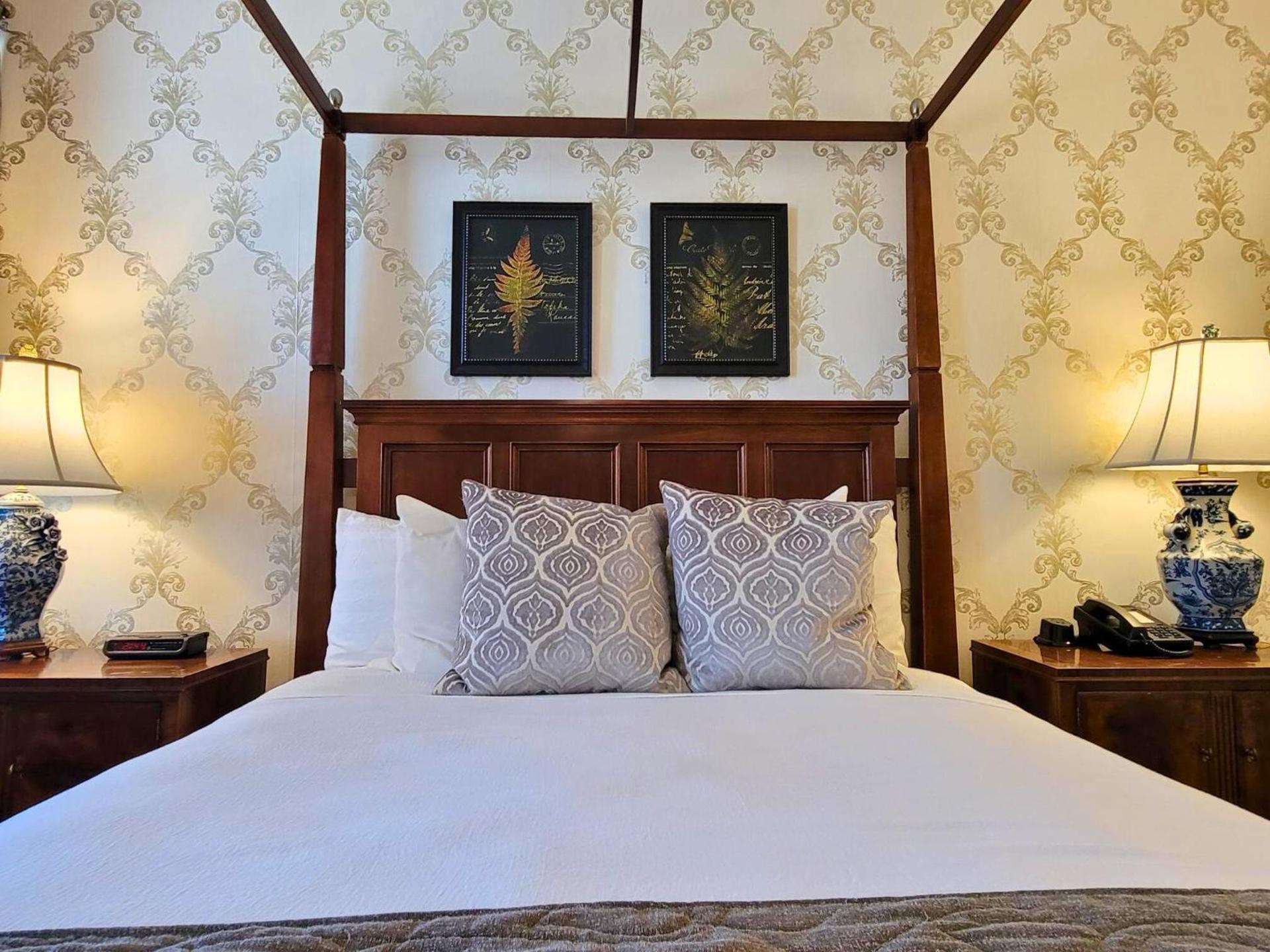 Altland House Inn & Suites photo 41