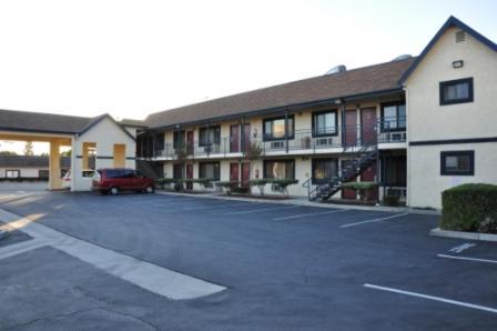 Luxury Inn photo 10