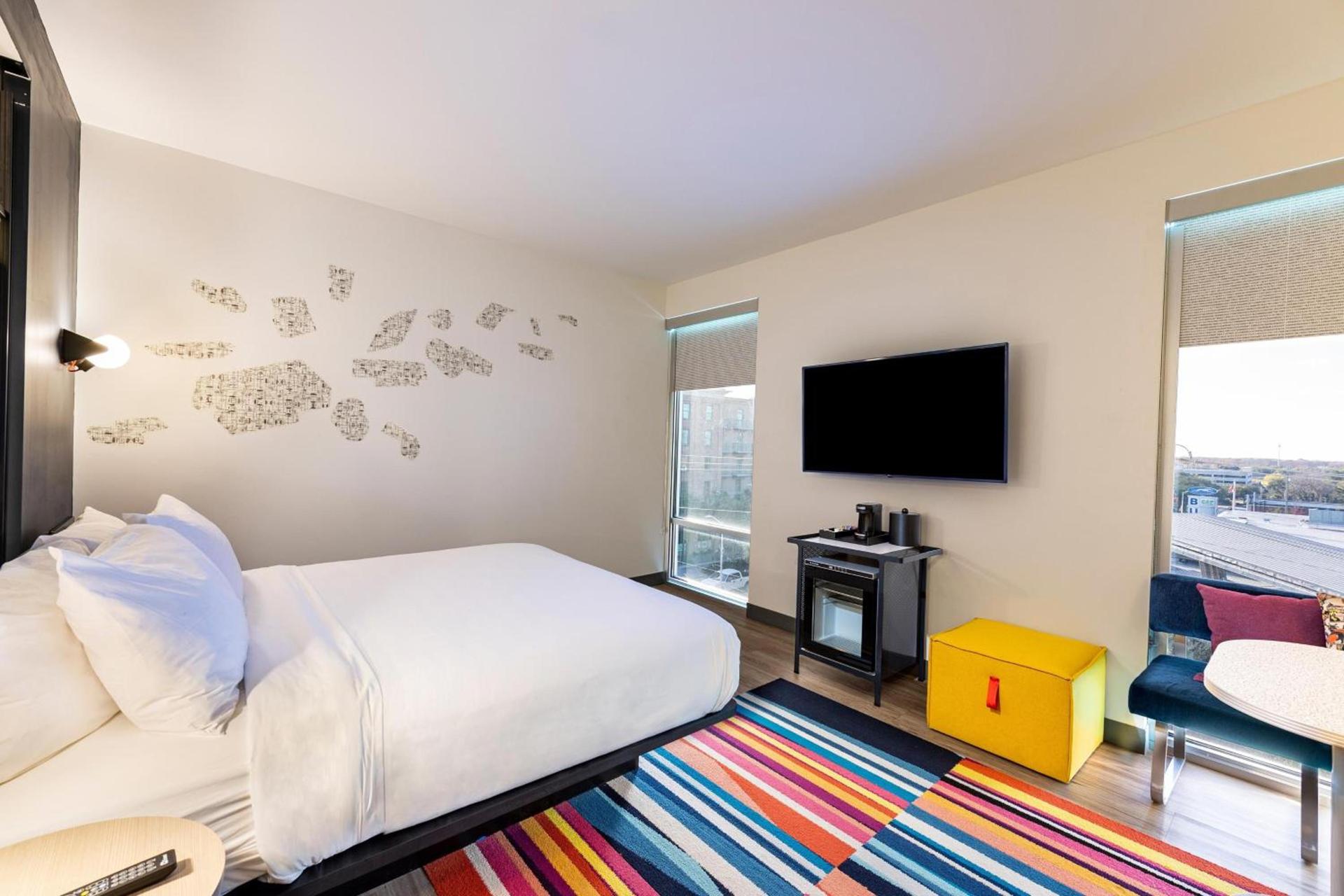 Aloft by Marriott Savannah Downtown Historic District photo 10