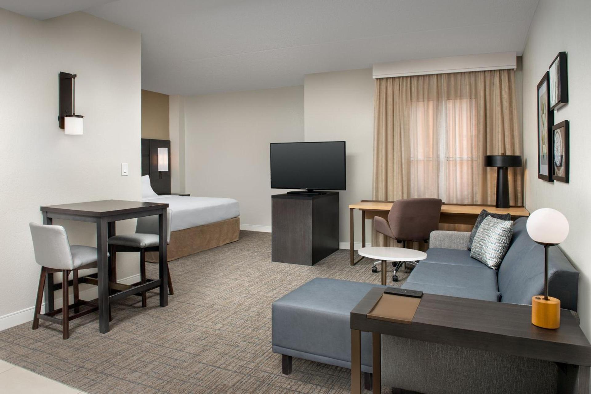 Residence Inn by Marriott Phoenix Airport photo 19