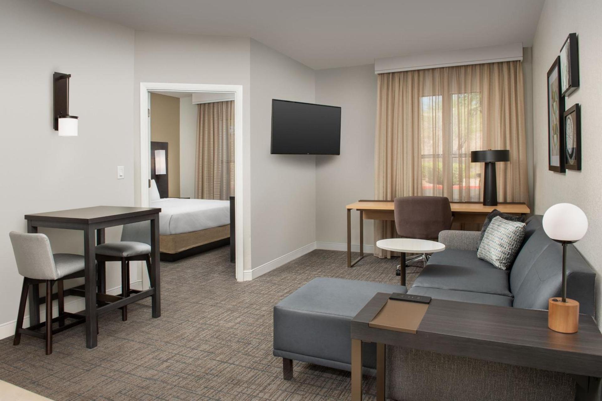 Residence Inn by Marriott Phoenix Airport photo 14