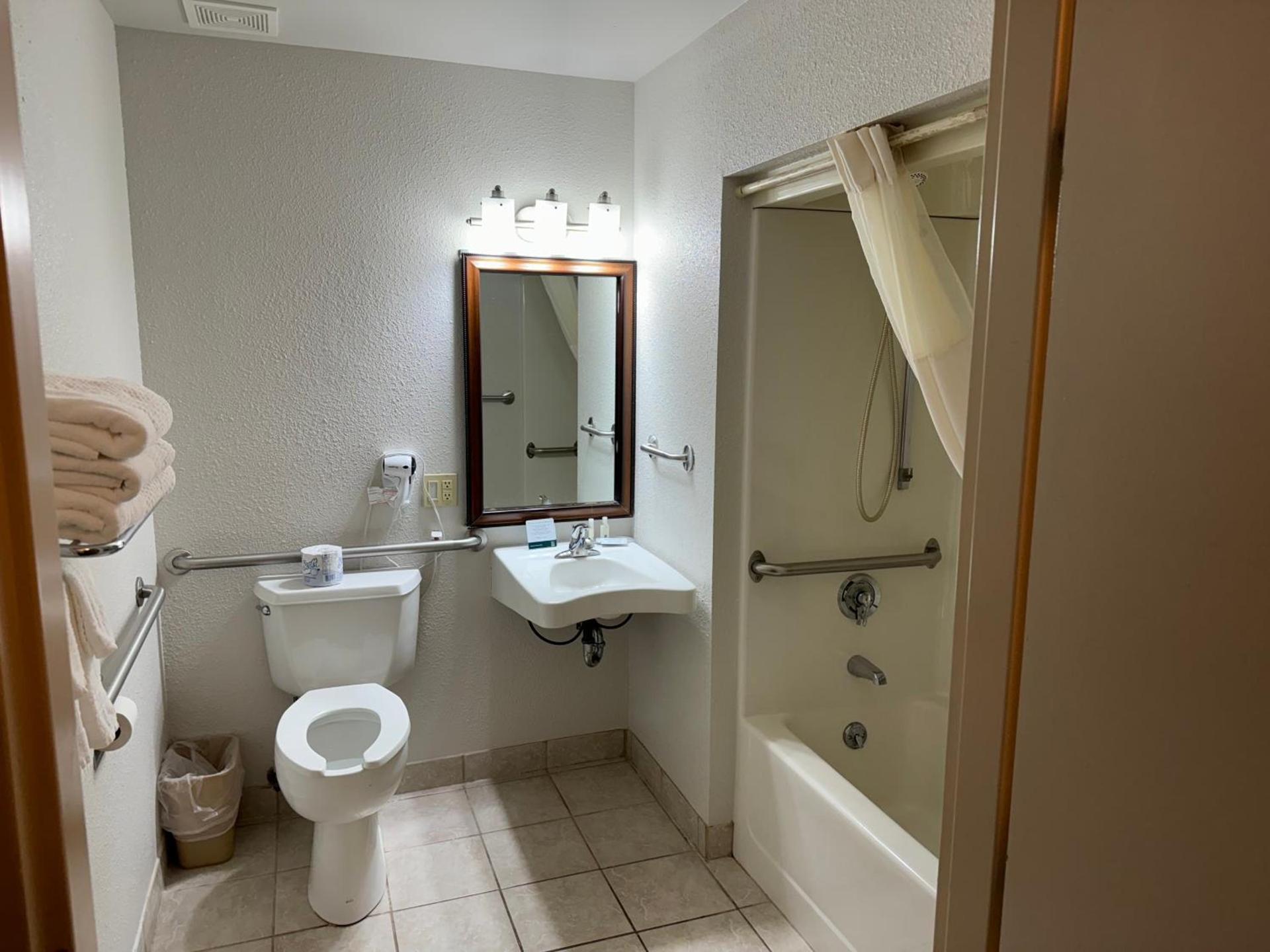 Quality Inn Spearfish I-90 photo 44