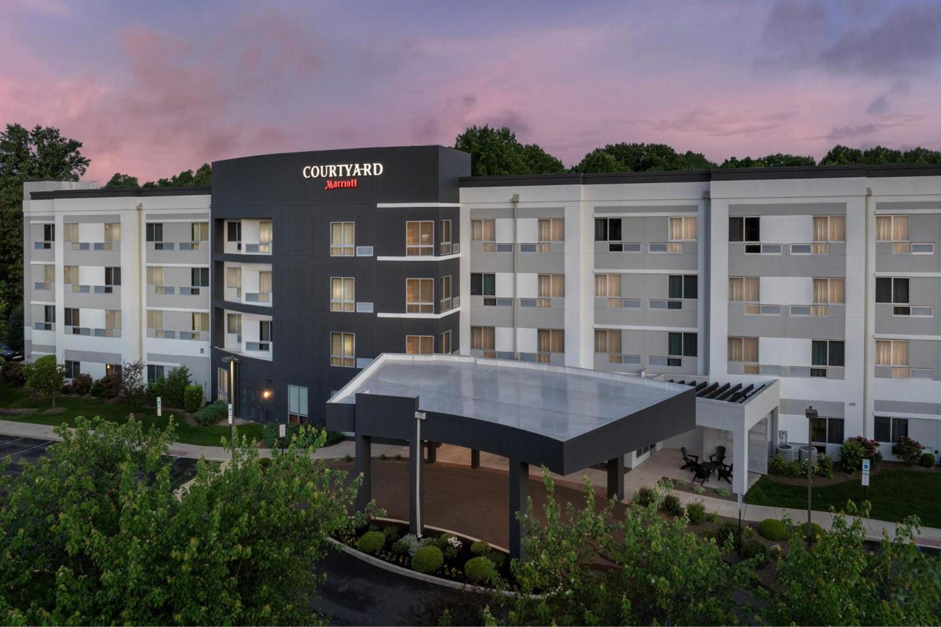 Courtyard by Marriott Philadelphia Bensalem photo 2