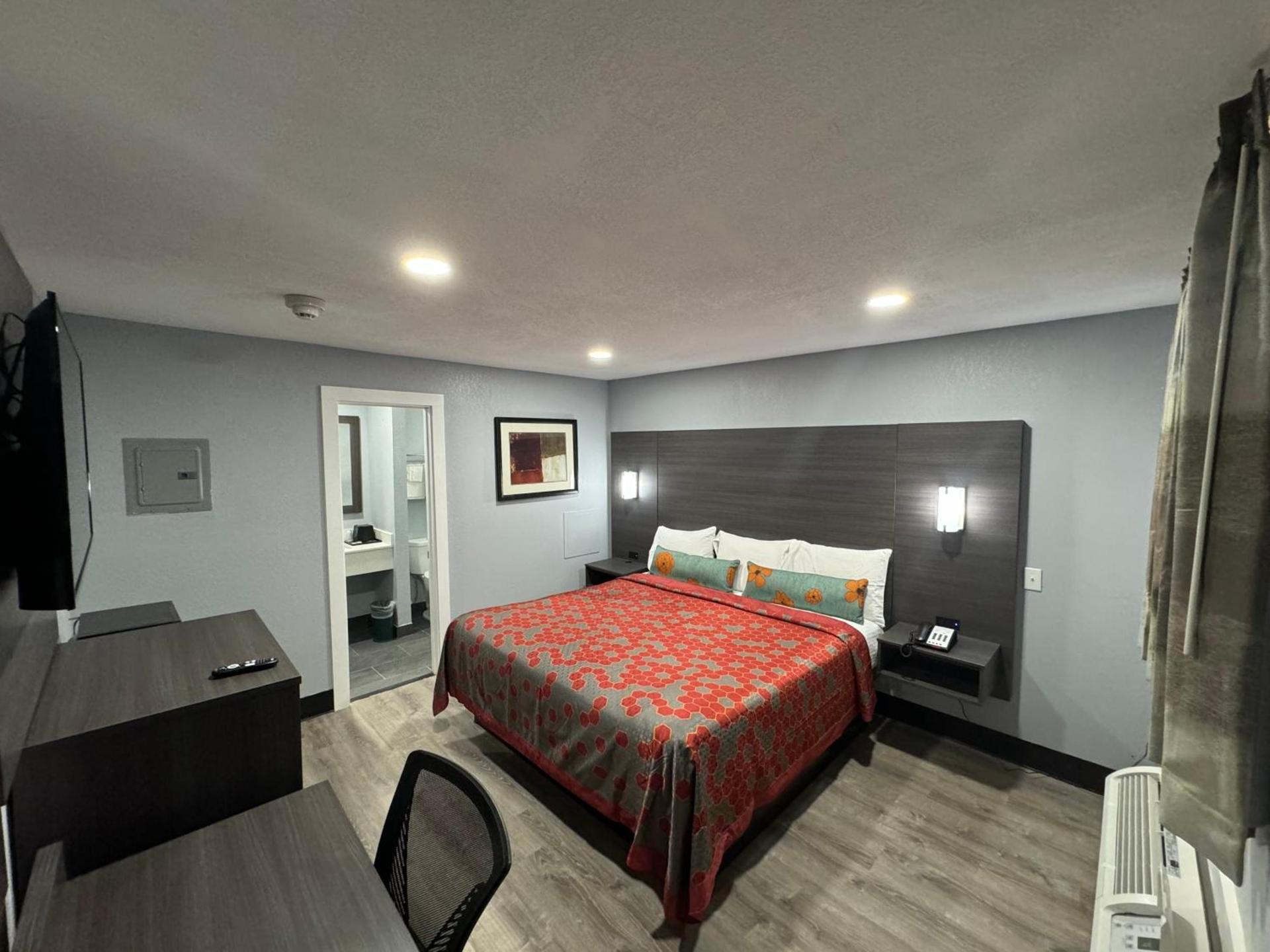 America's Value Inn photo 13