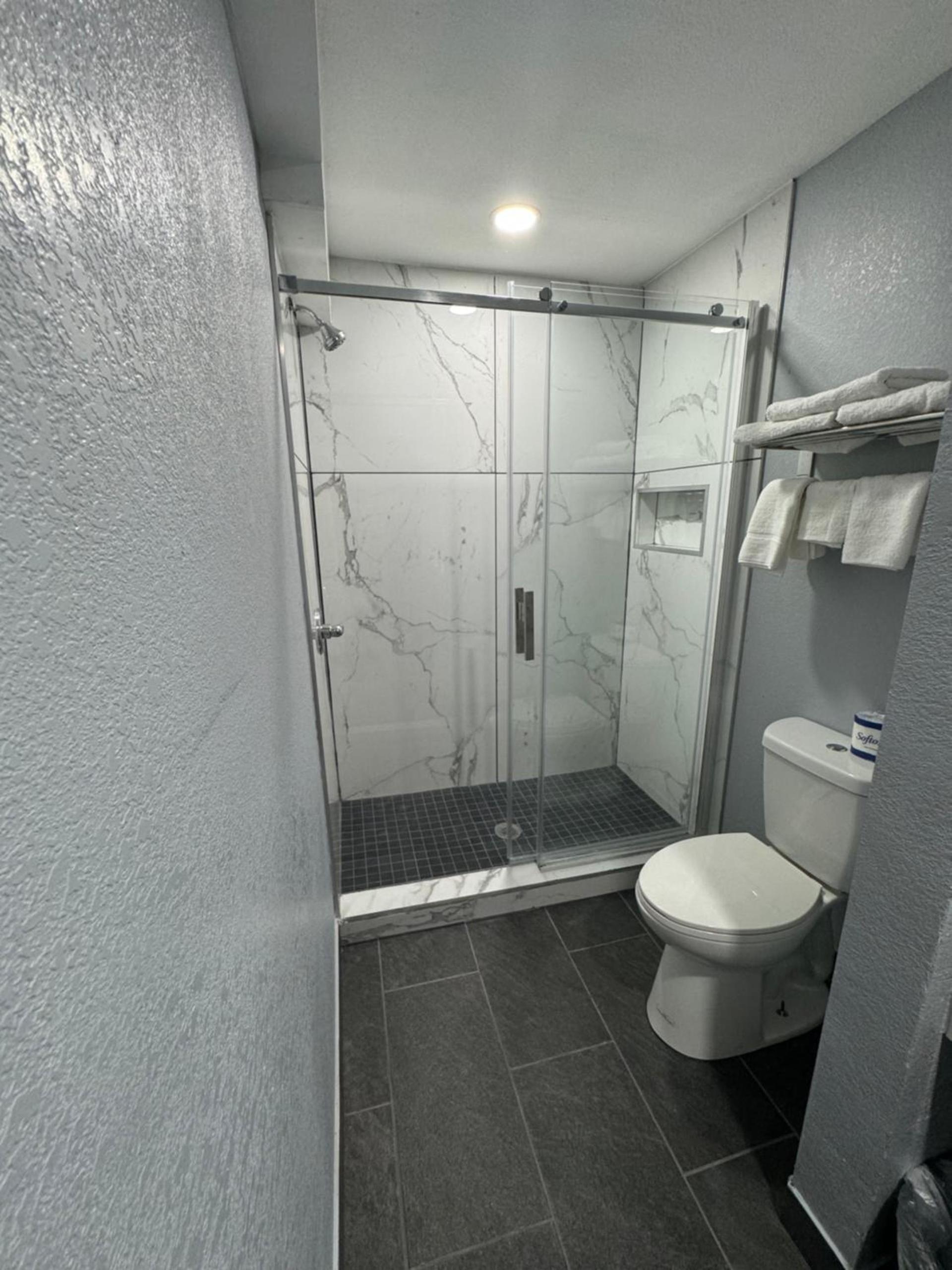 America's Value Inn photo 20