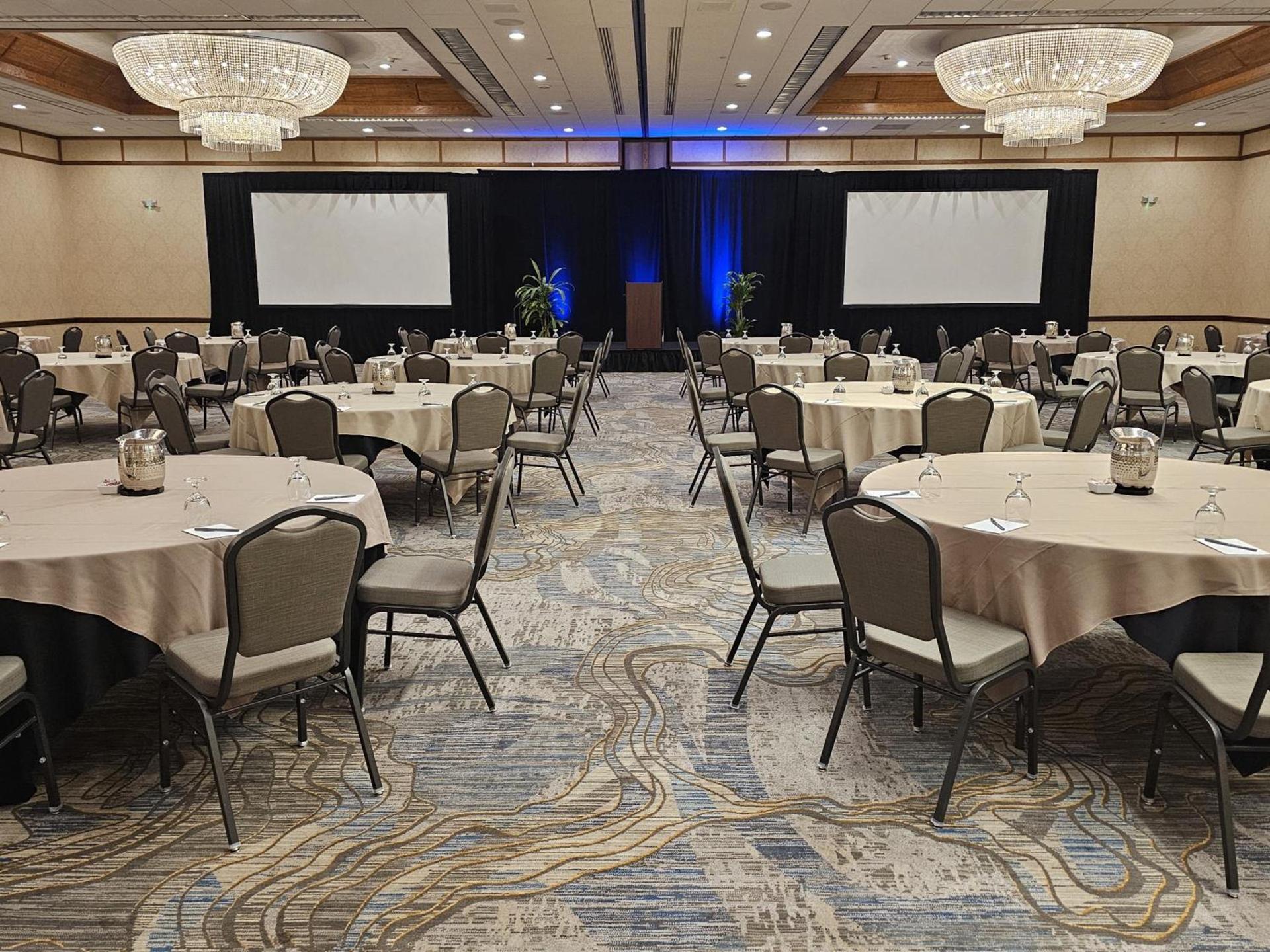 Crowne Plaza Phoenix - Chandler Golf Resort by IHG photo 87