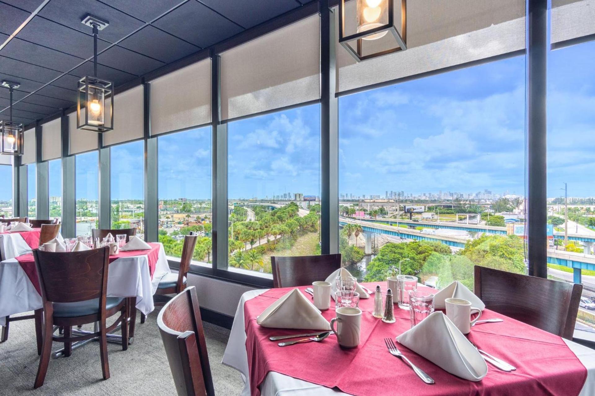 Holiday Inn Miami International Airport by IHG photo 8