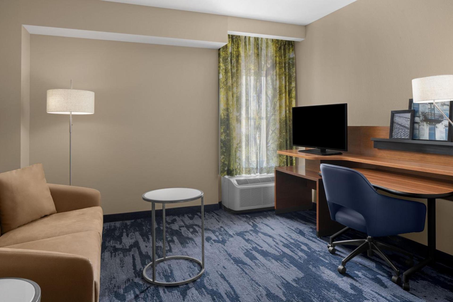 Fairfield Inn & Suites by Marriott Savannah Downtown Historic District photo 15