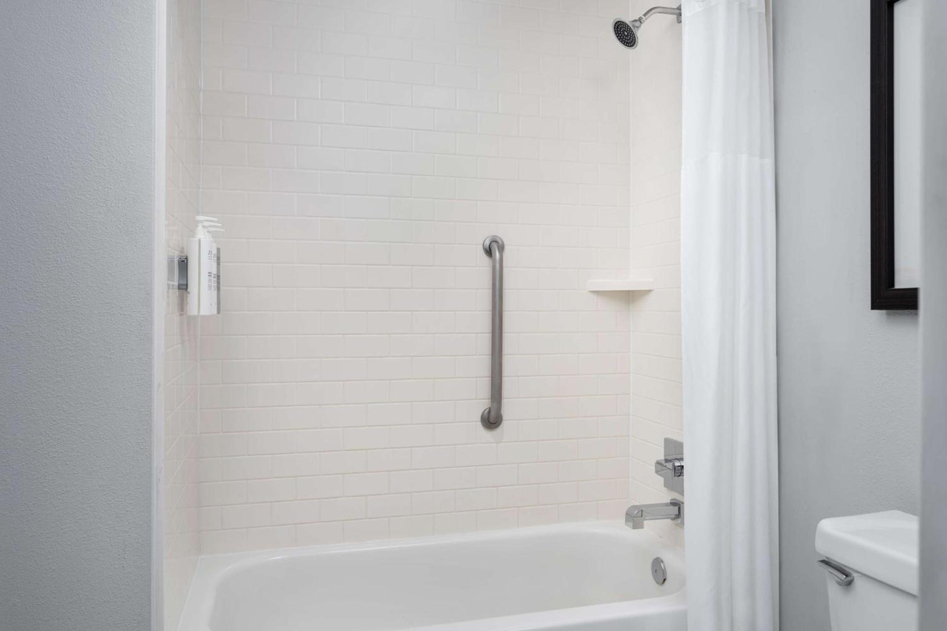 Hampton Inn and Suites New Orleans Convention Center photo 41