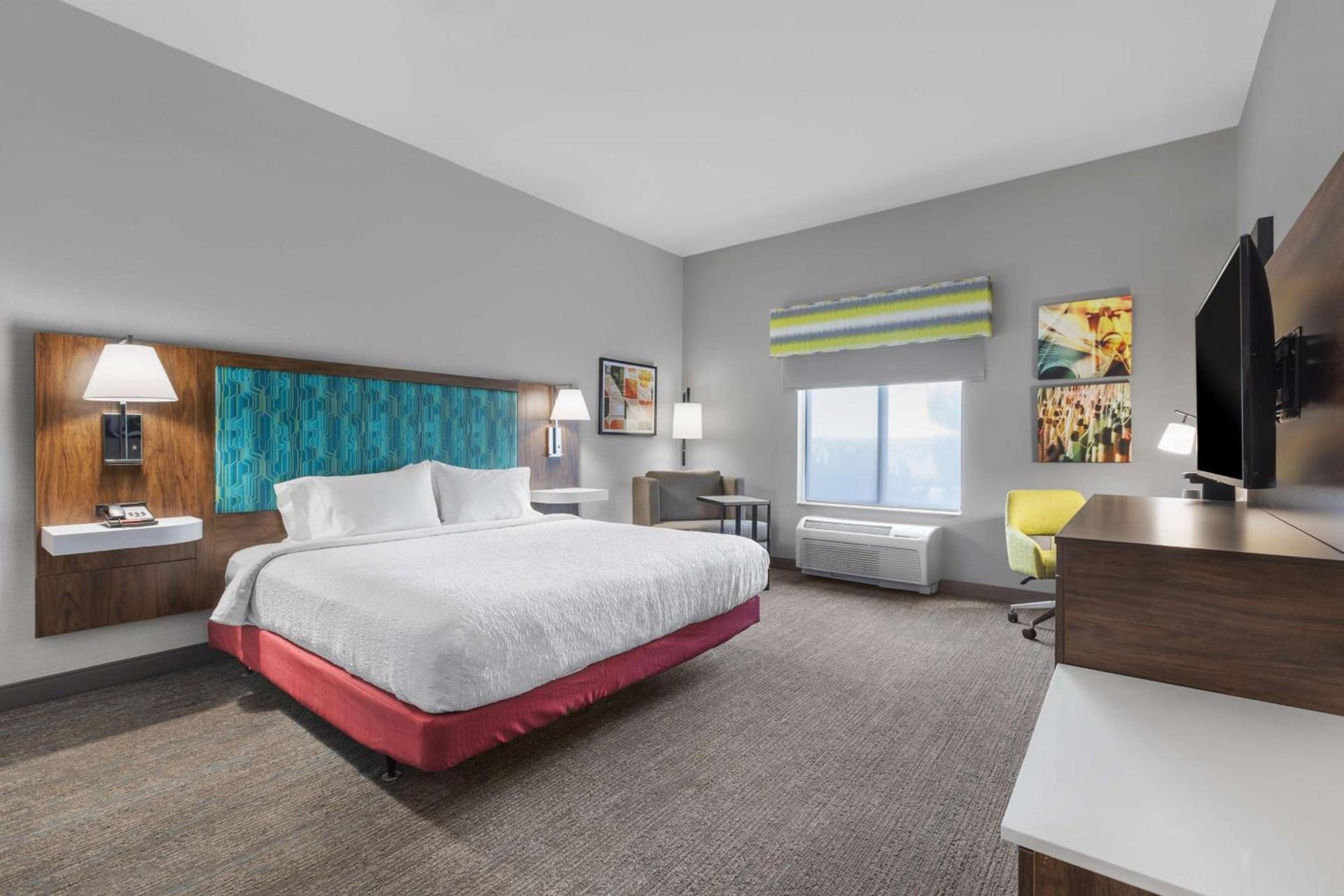 Hampton Inn Pendleton photo 15