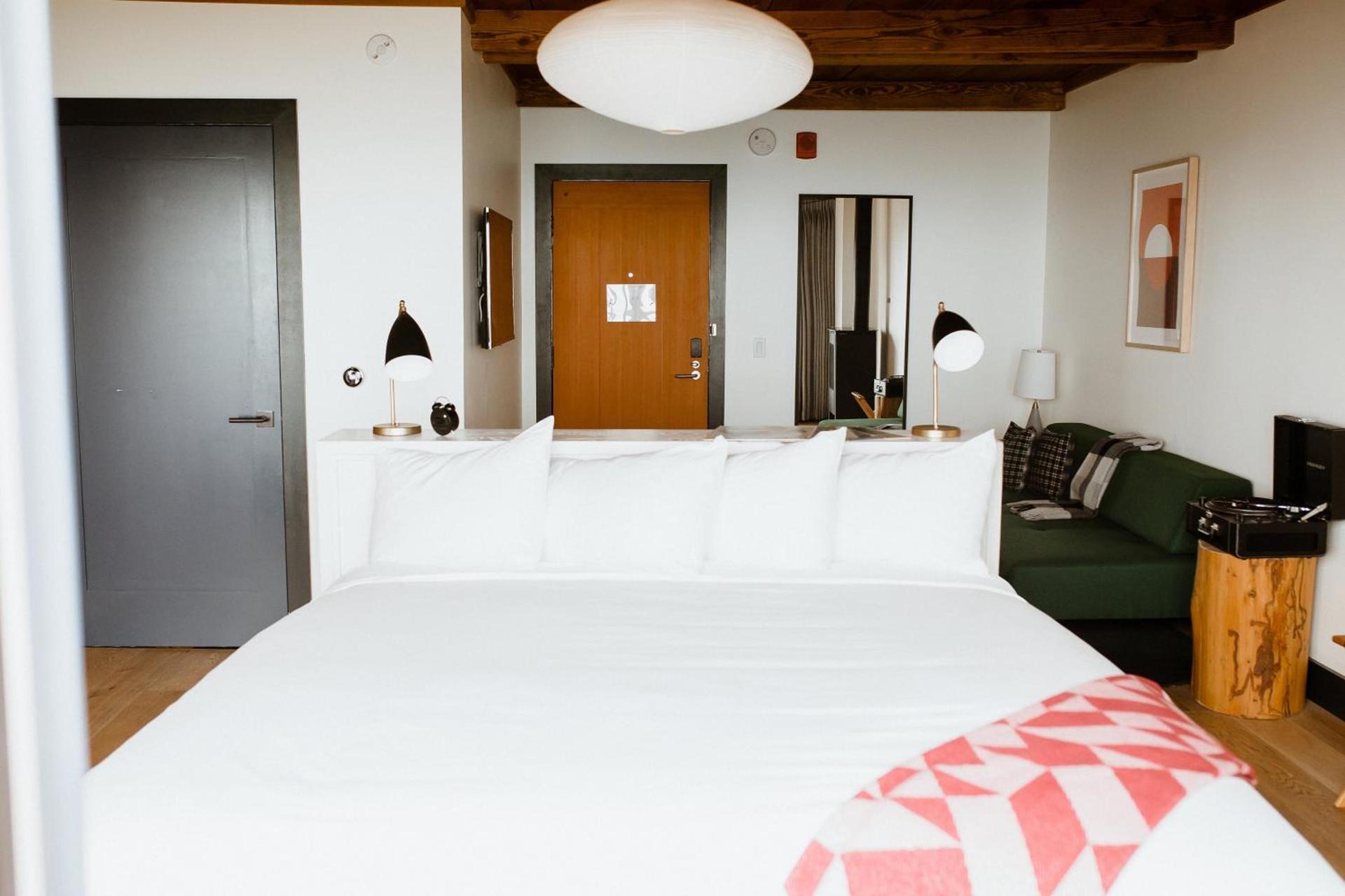 Timber Cove Resort photo 41