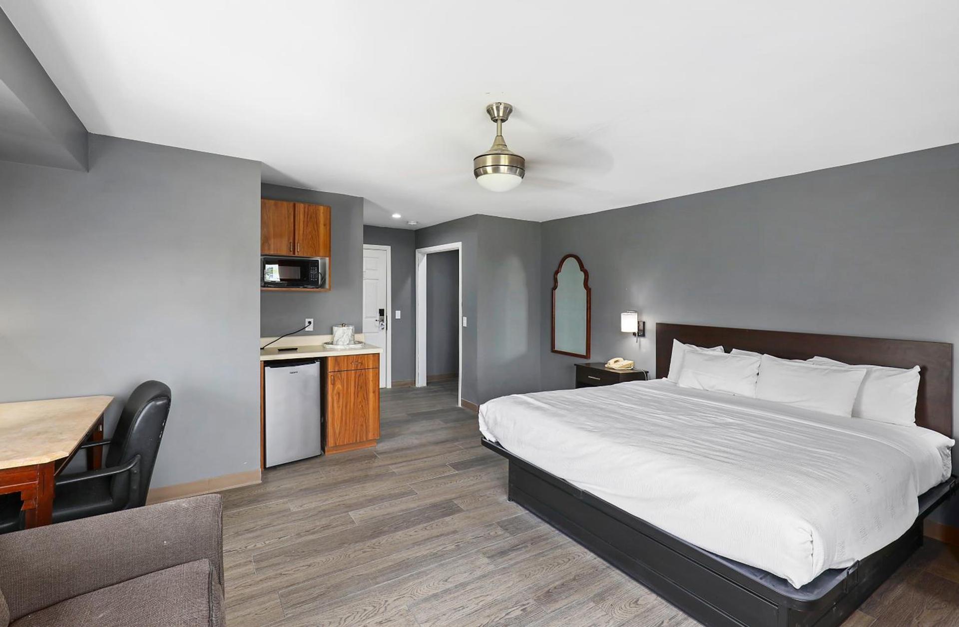 Four Seasons Country Inn photo 6