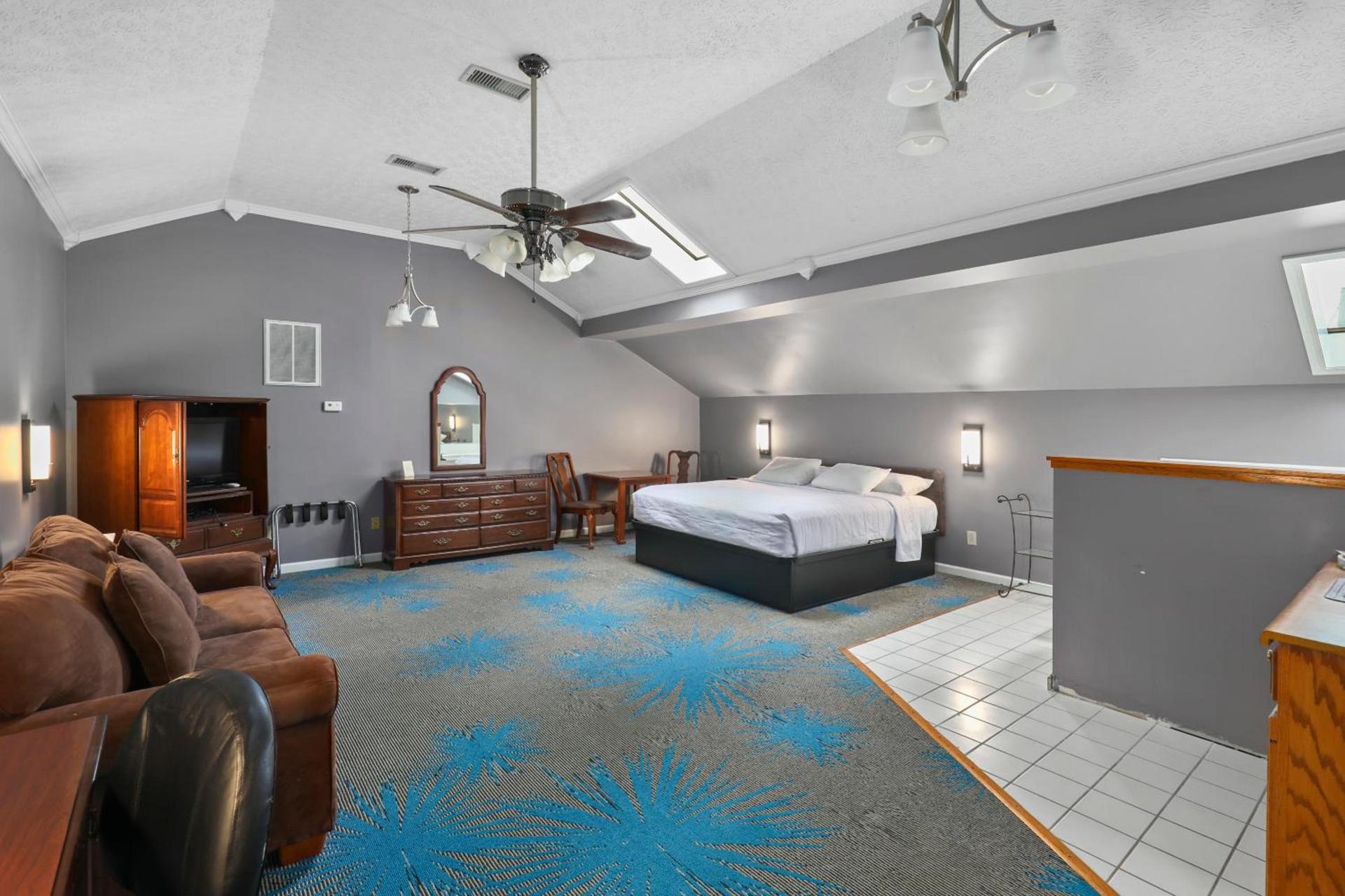 Four Seasons Country Inn photo 23