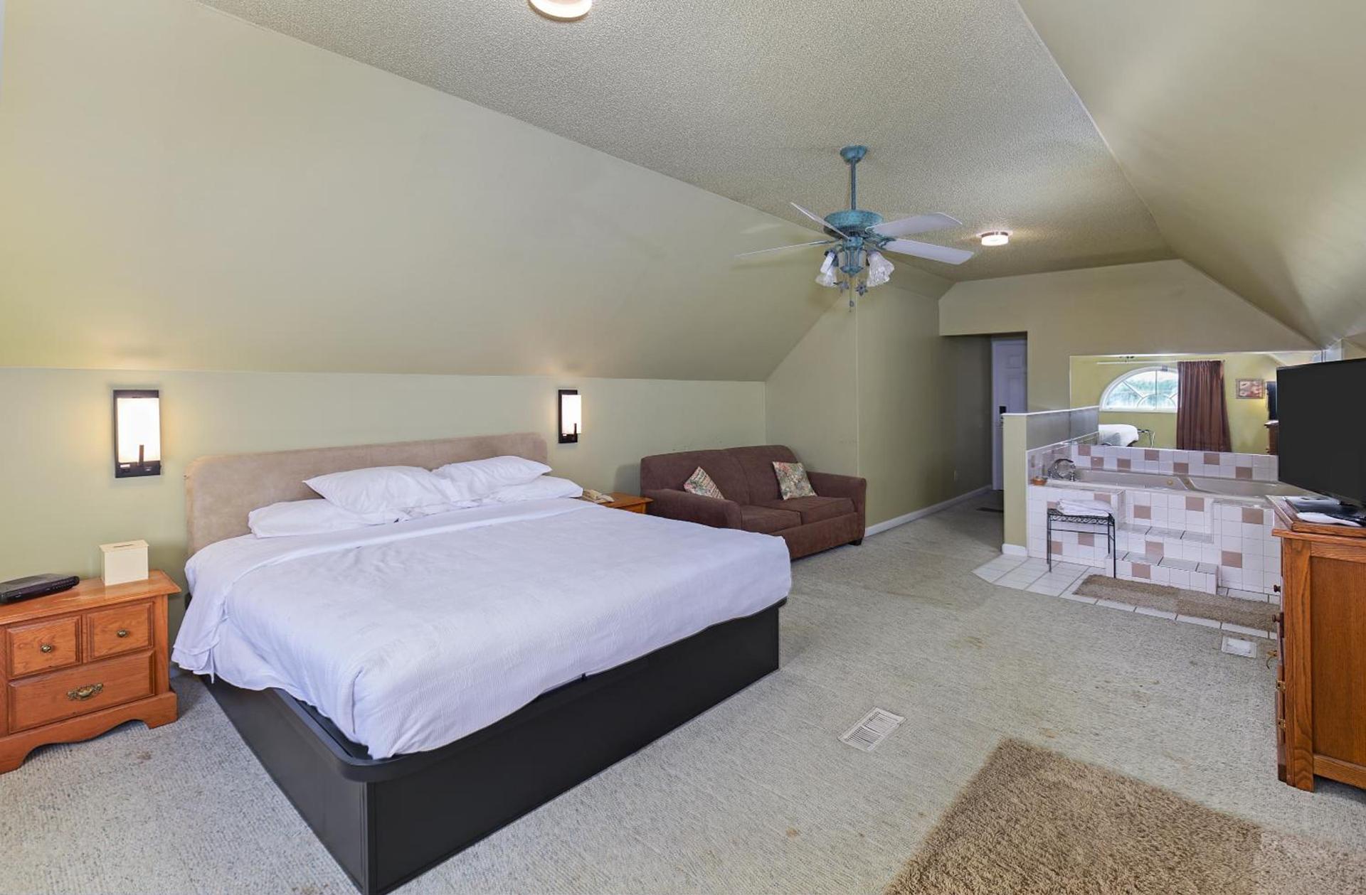Four Seasons Country Inn photo 25