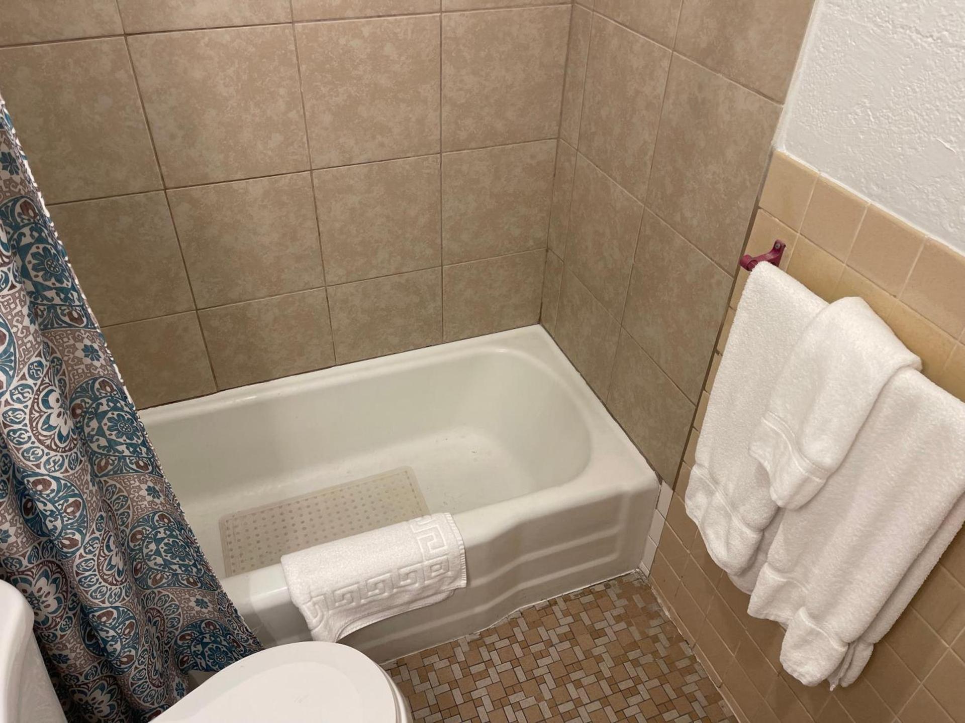 Legend Motel photo 14