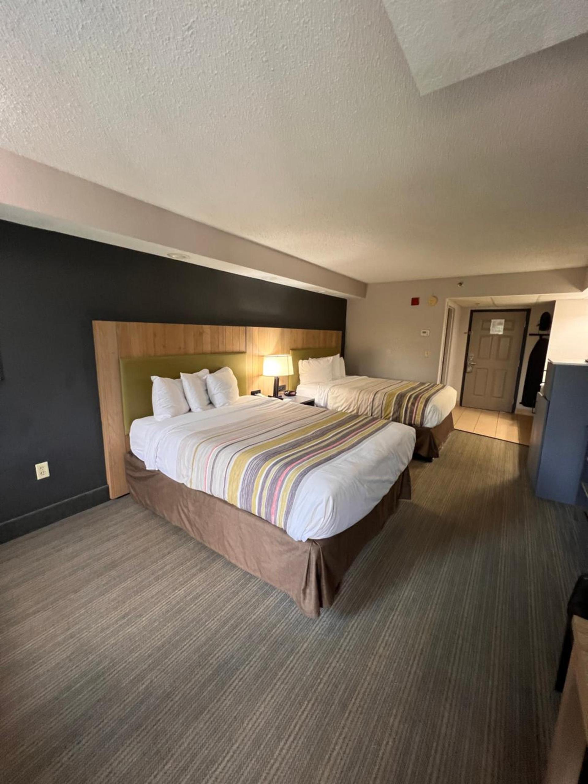 Country Inn & Suites by Radisson, Pigeon Forge South, TN photo 29