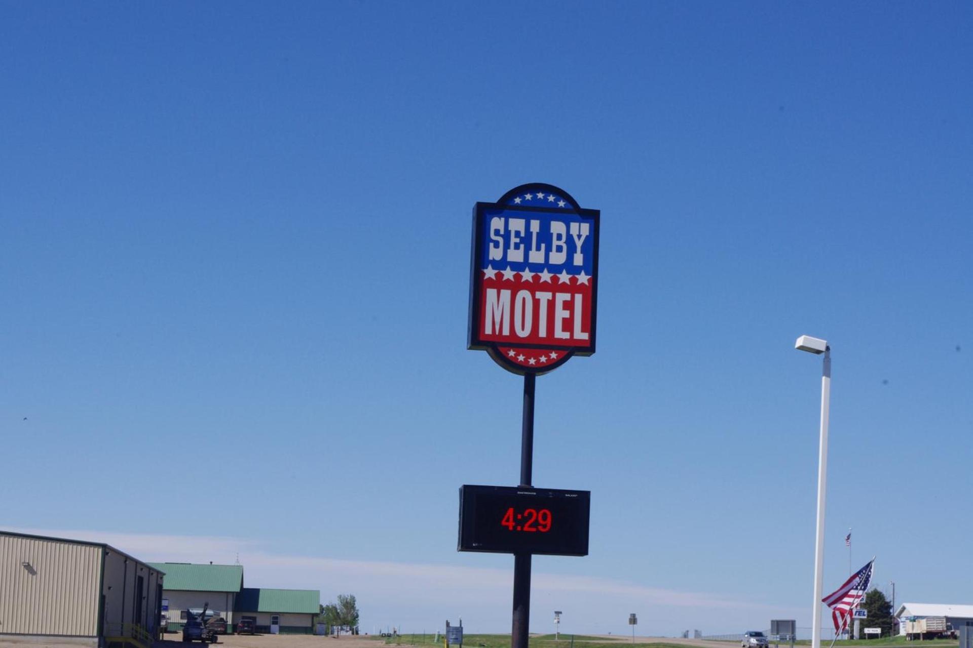 Selby Motel photo 68