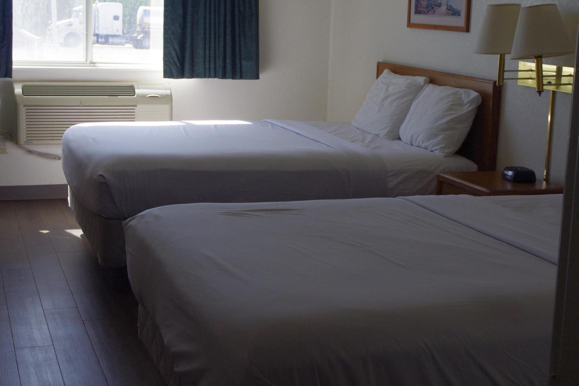 Selby Motel photo 2