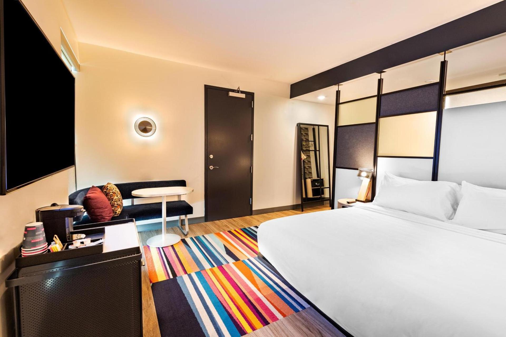 Aloft by Marriott Savannah Downtown Historic District photo 9