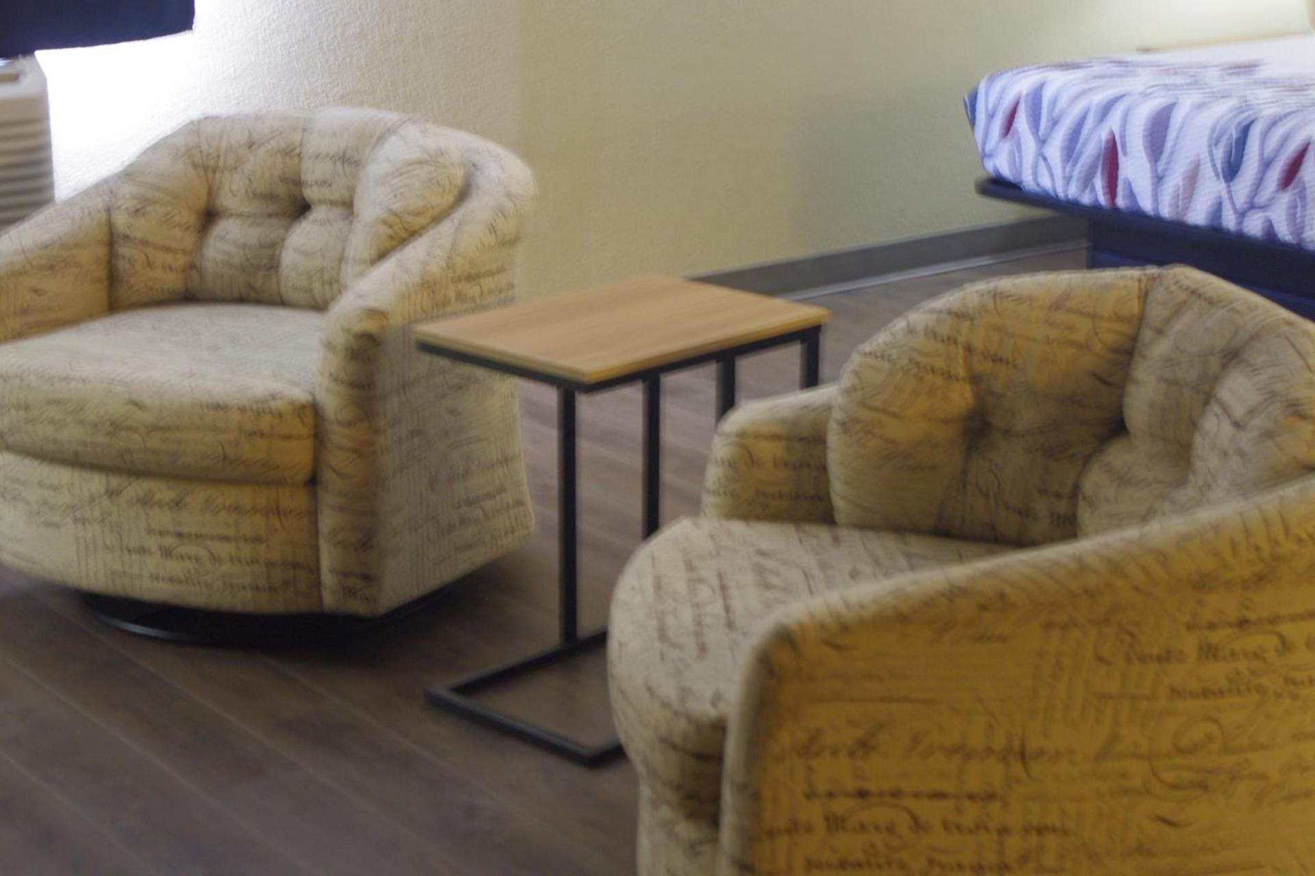 Selby Motel photo 23