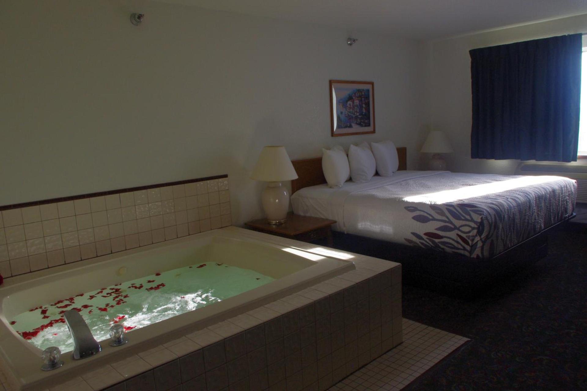 Selby Motel photo 35