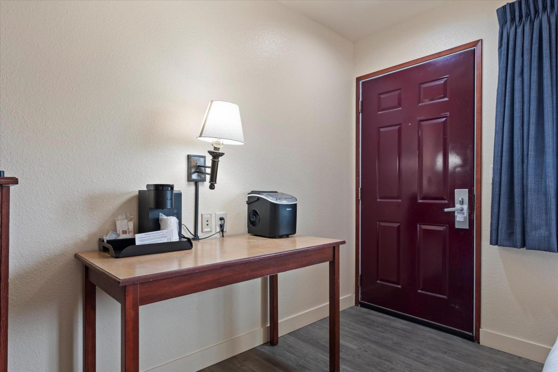 Quincy INN and Suites photo 10