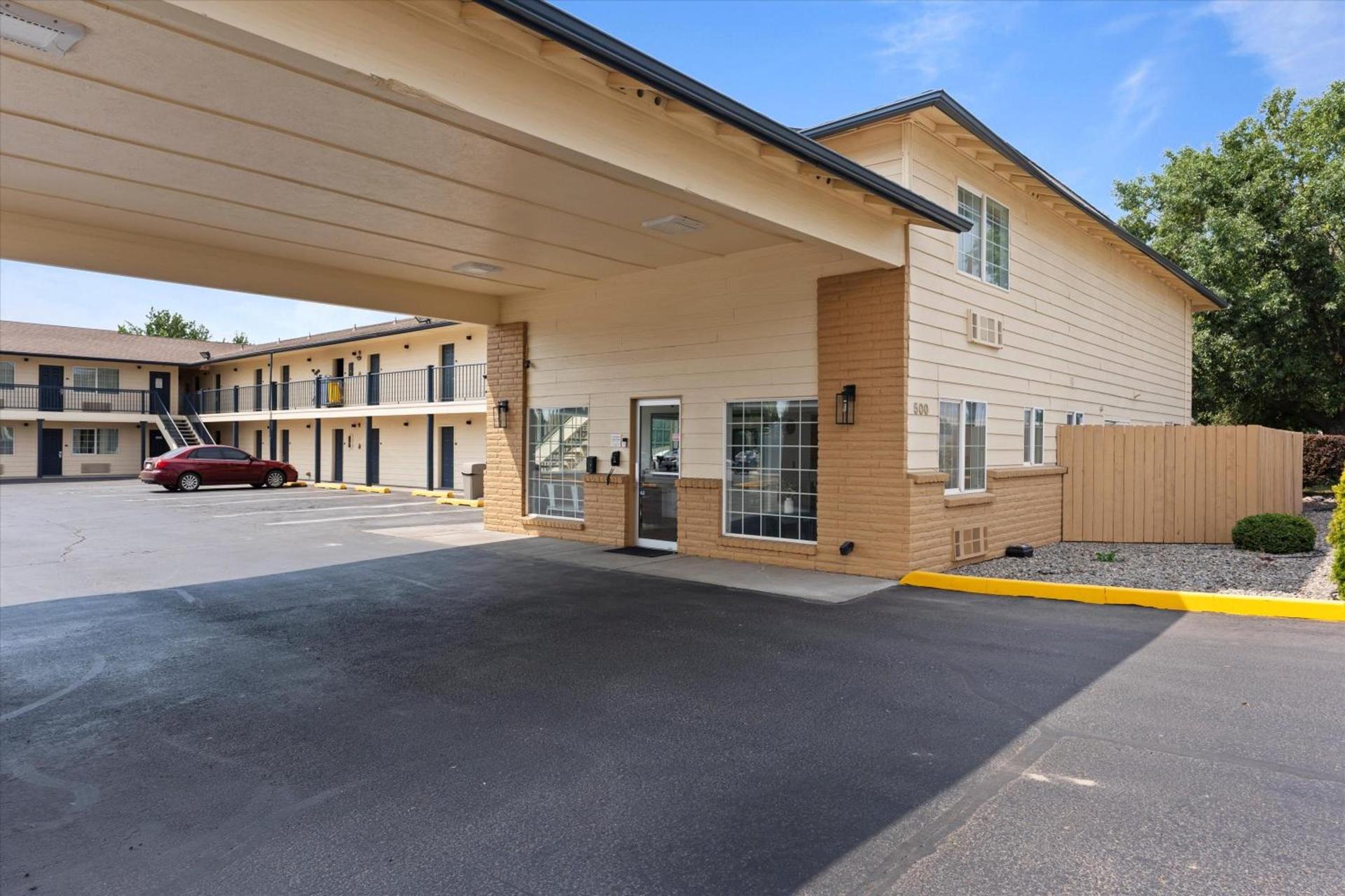 Quincy INN and Suites photo 4