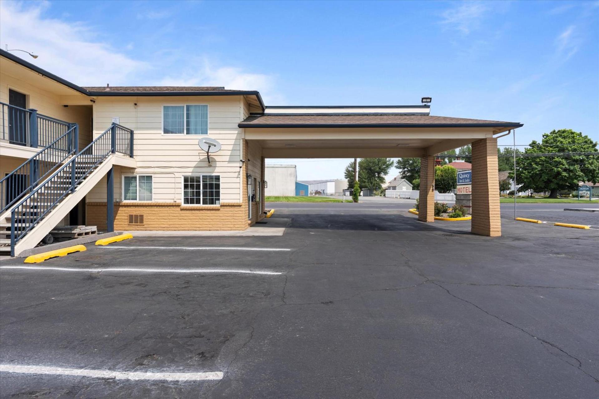 Quincy INN and Suites photo 36