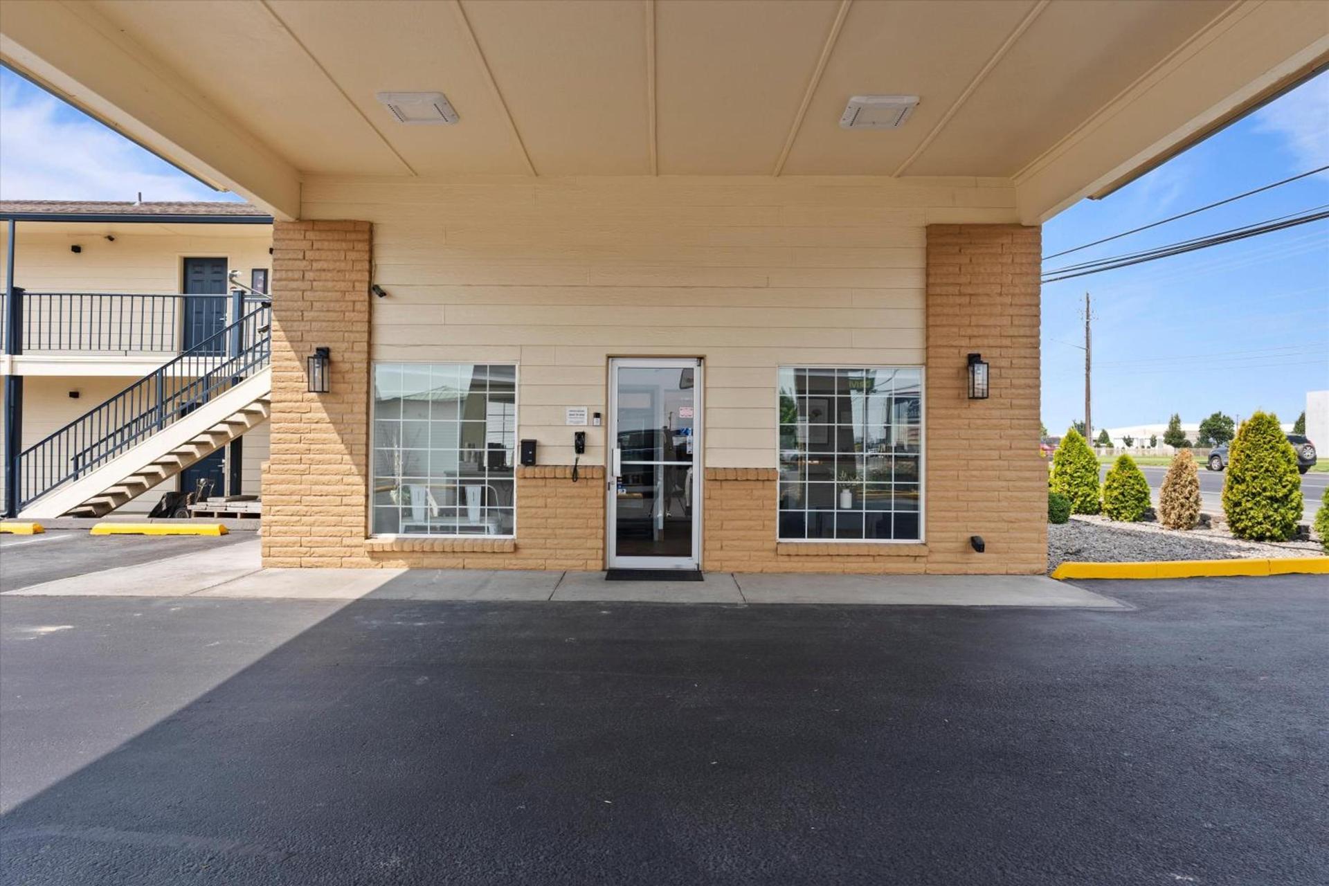 Quincy INN and Suites photo 35