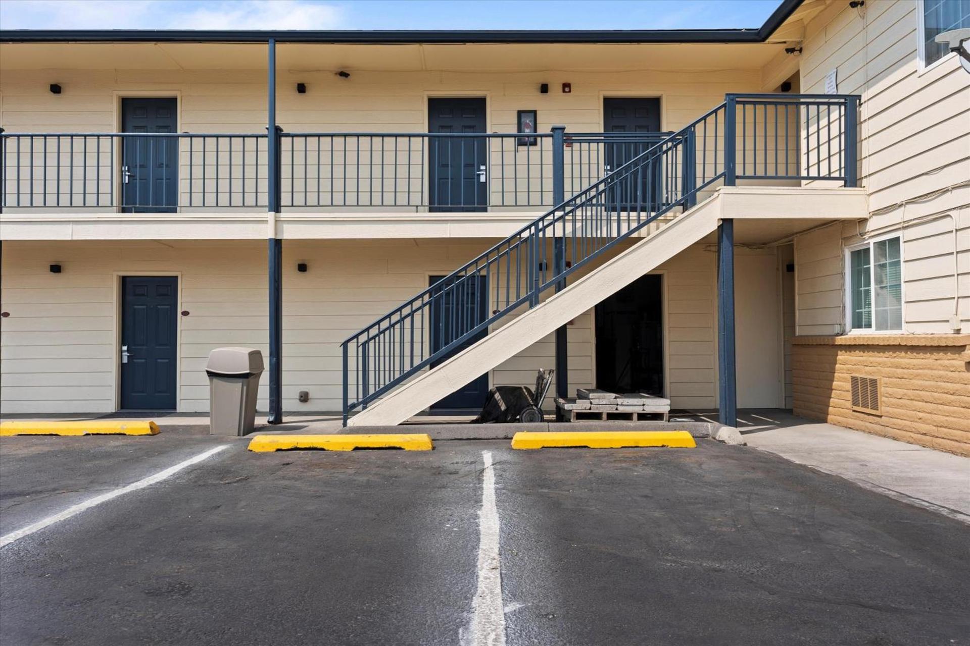 Quincy INN and Suites photo 28