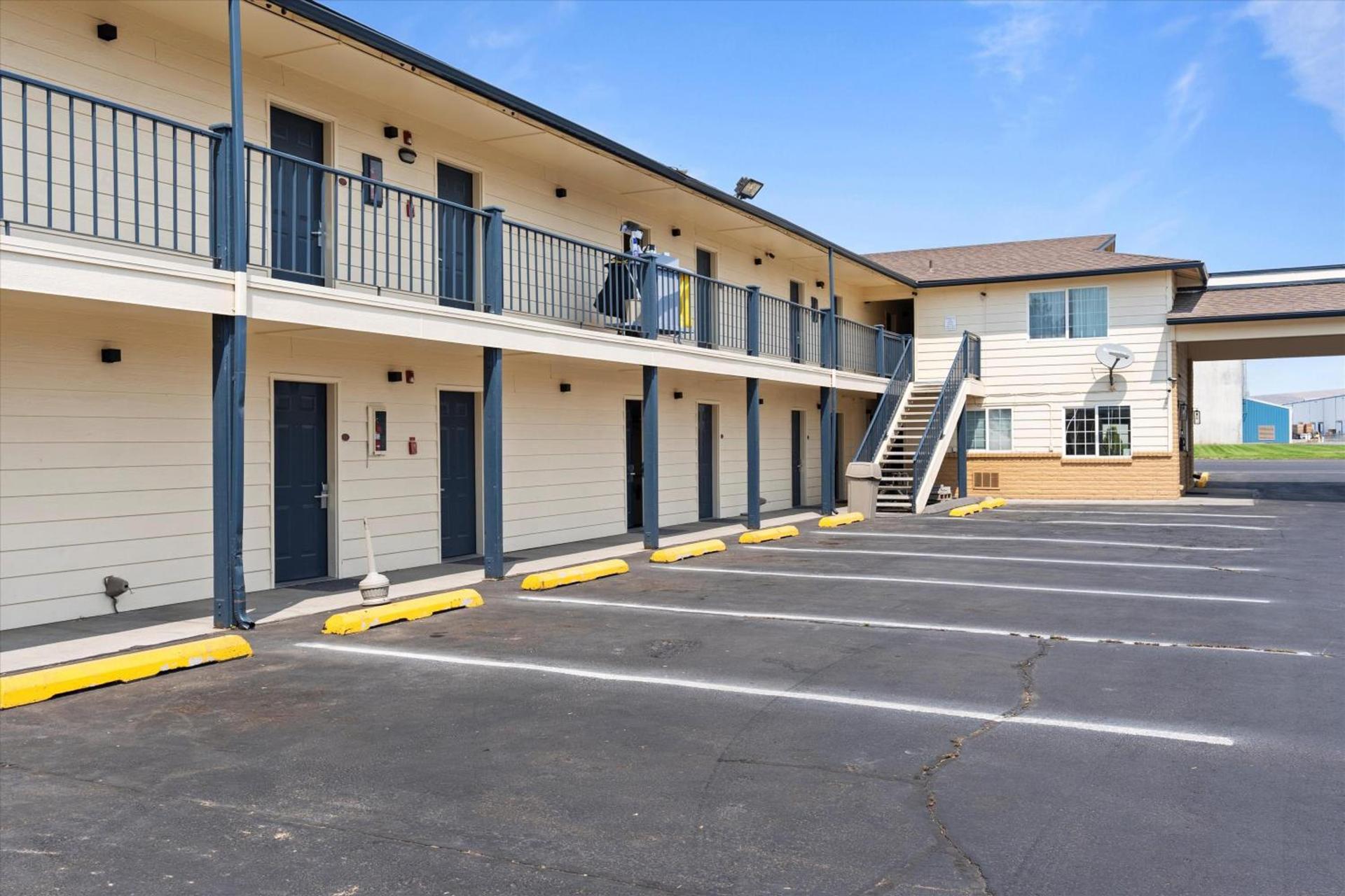 Quincy INN and Suites photo 42