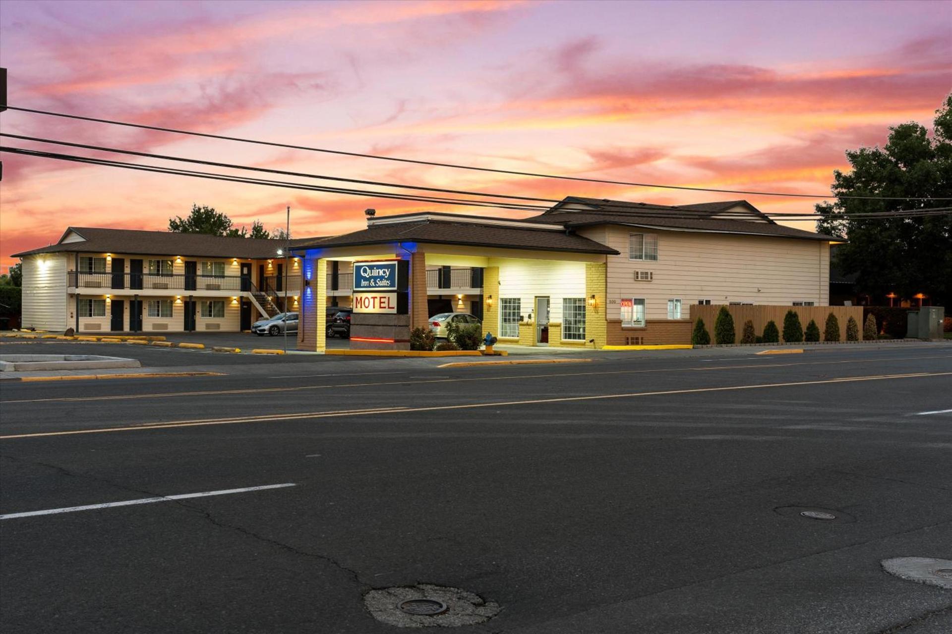 Quincy INN and Suites photo 53