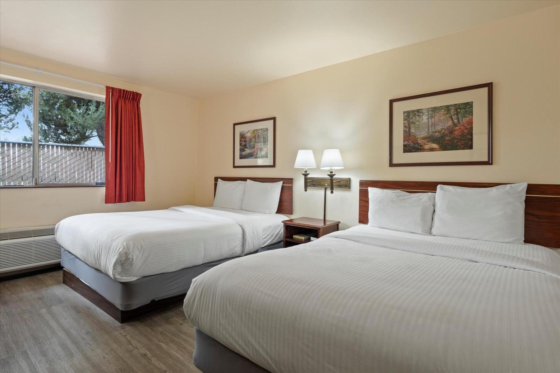 Quincy INN and Suites photo 60