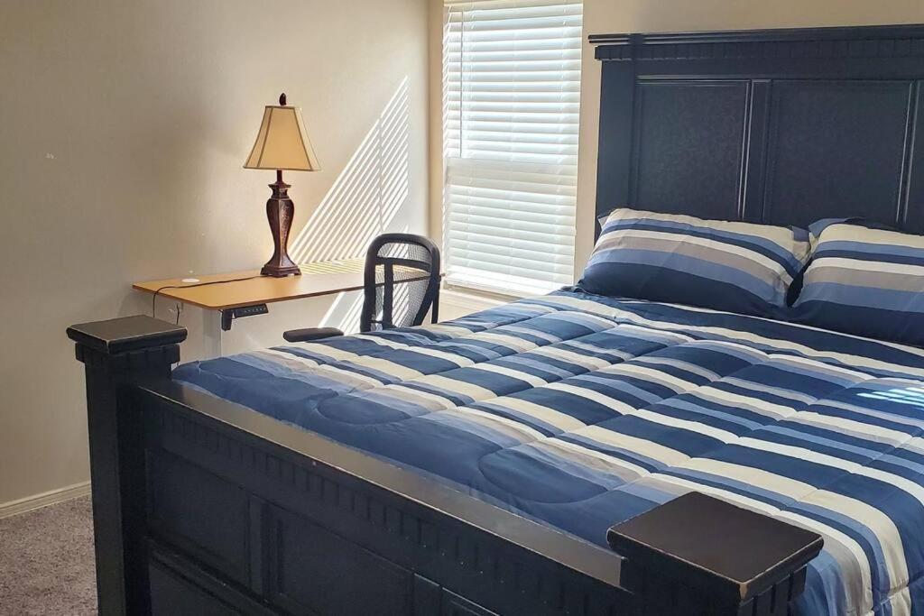 Spacious Master bedroom photo 22