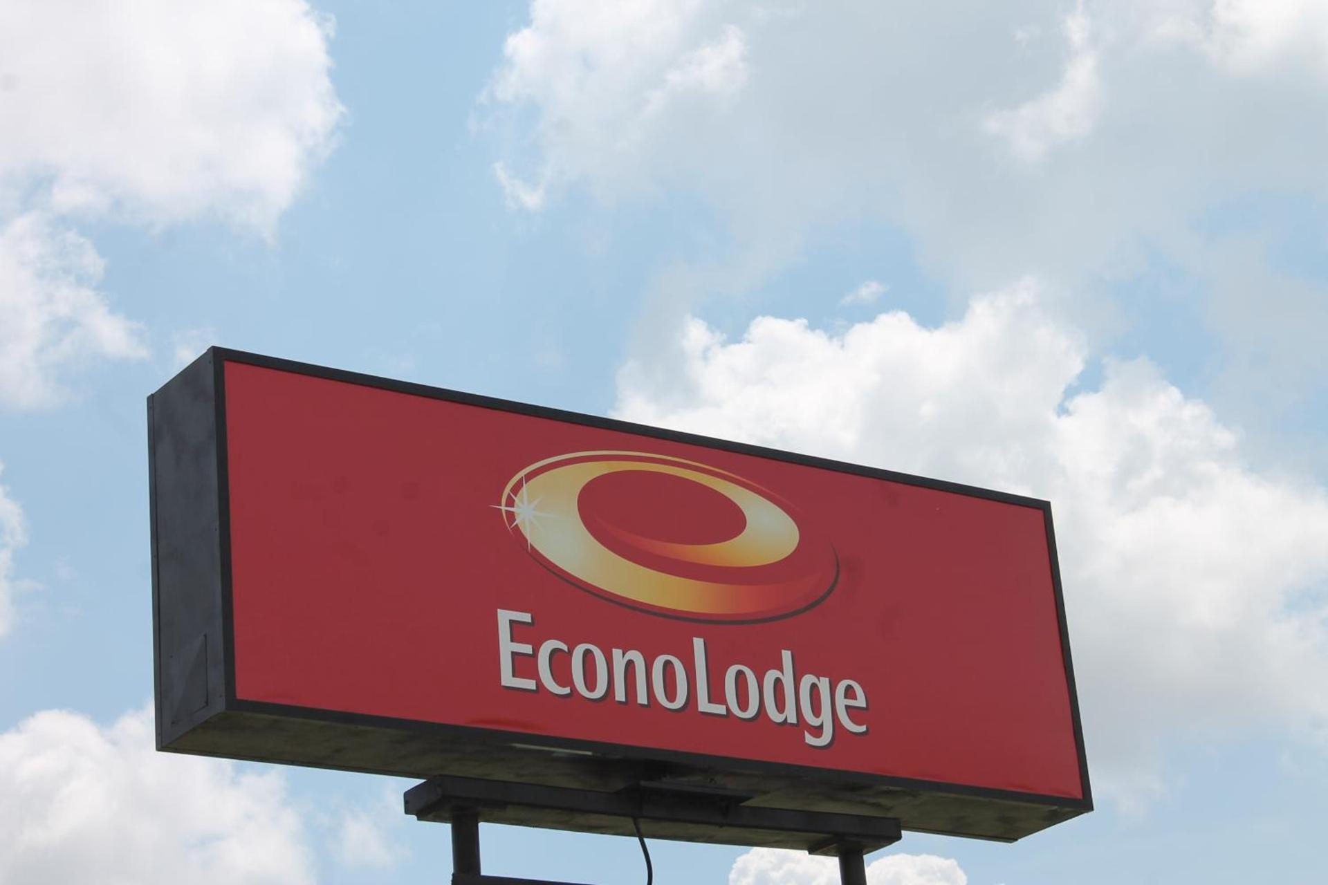 Econo lodge Kennett photo 22
