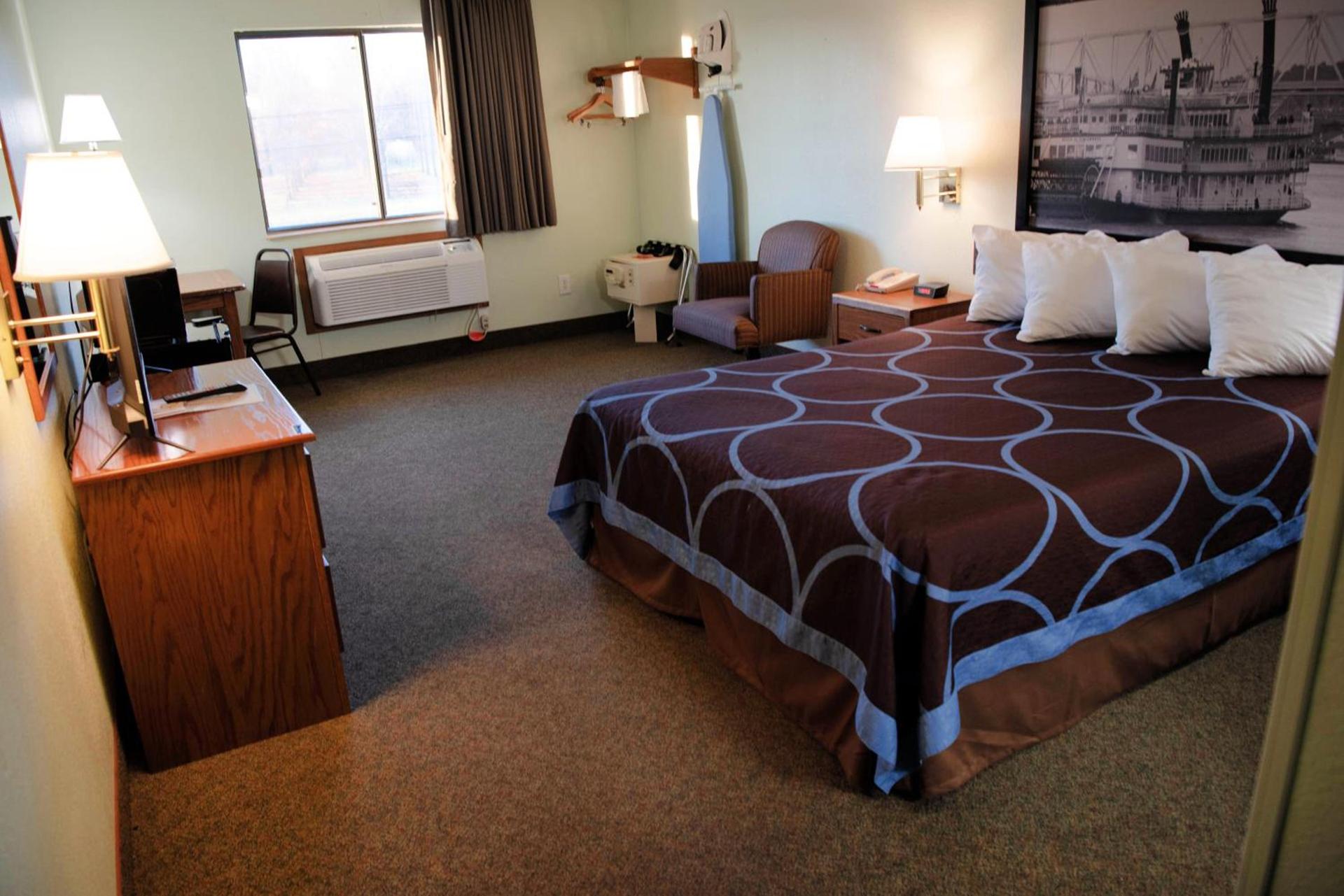 Super 8 by Wyndham Gallipolis Pt Pleasant Area photo 21