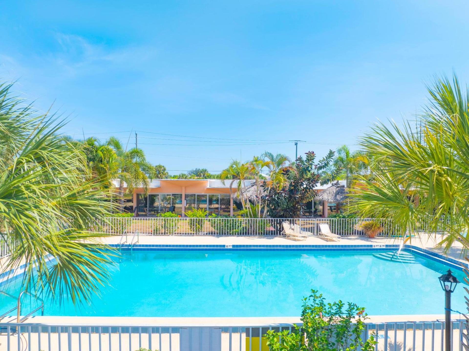 Warm Mineral Springs Motel photo 26