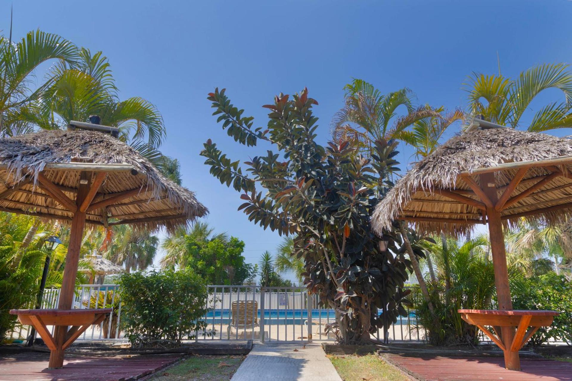 Warm Mineral Springs Motel photo 29