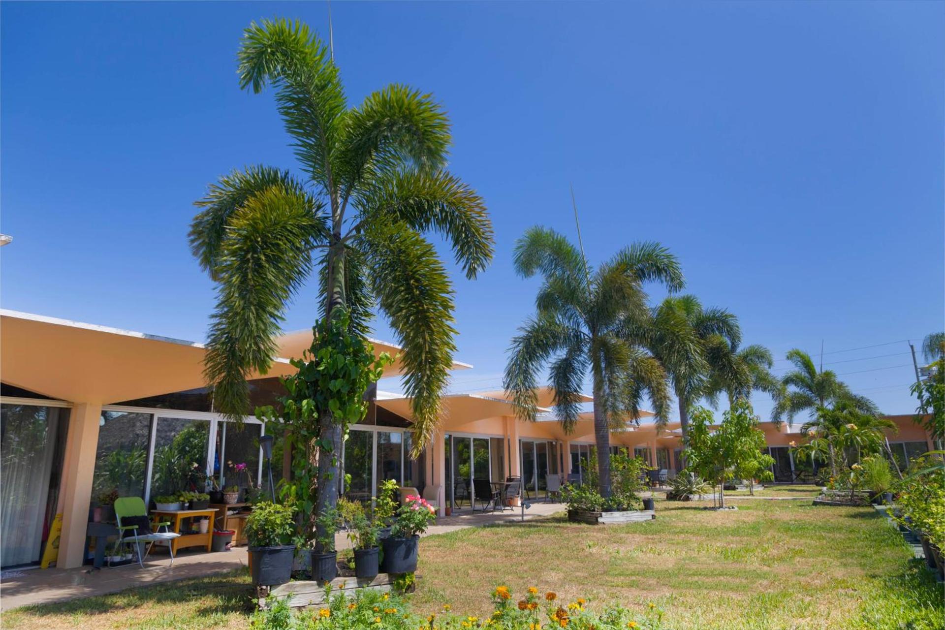 Warm Mineral Springs Motel photo 30
