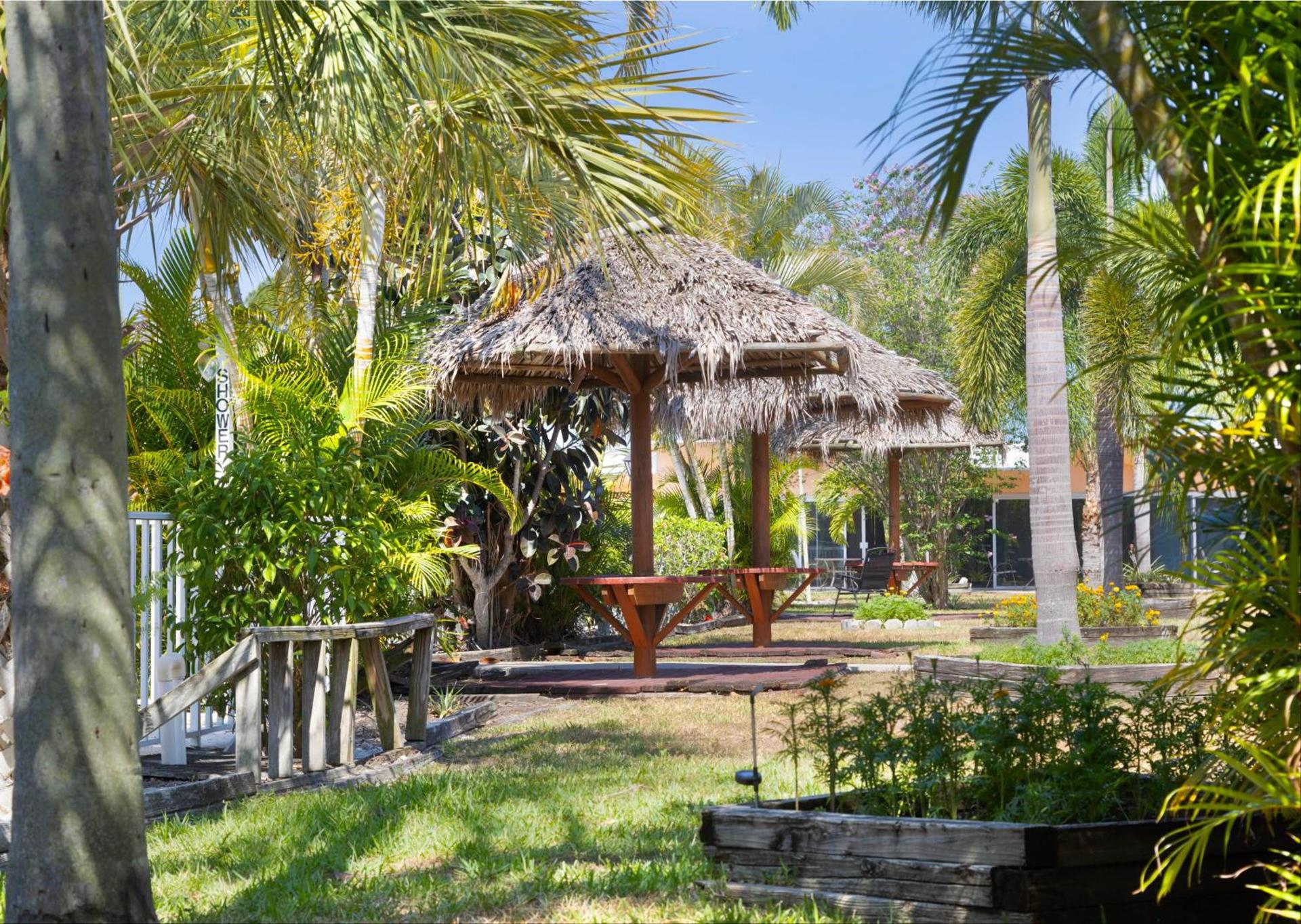Warm Mineral Springs Motel photo 41