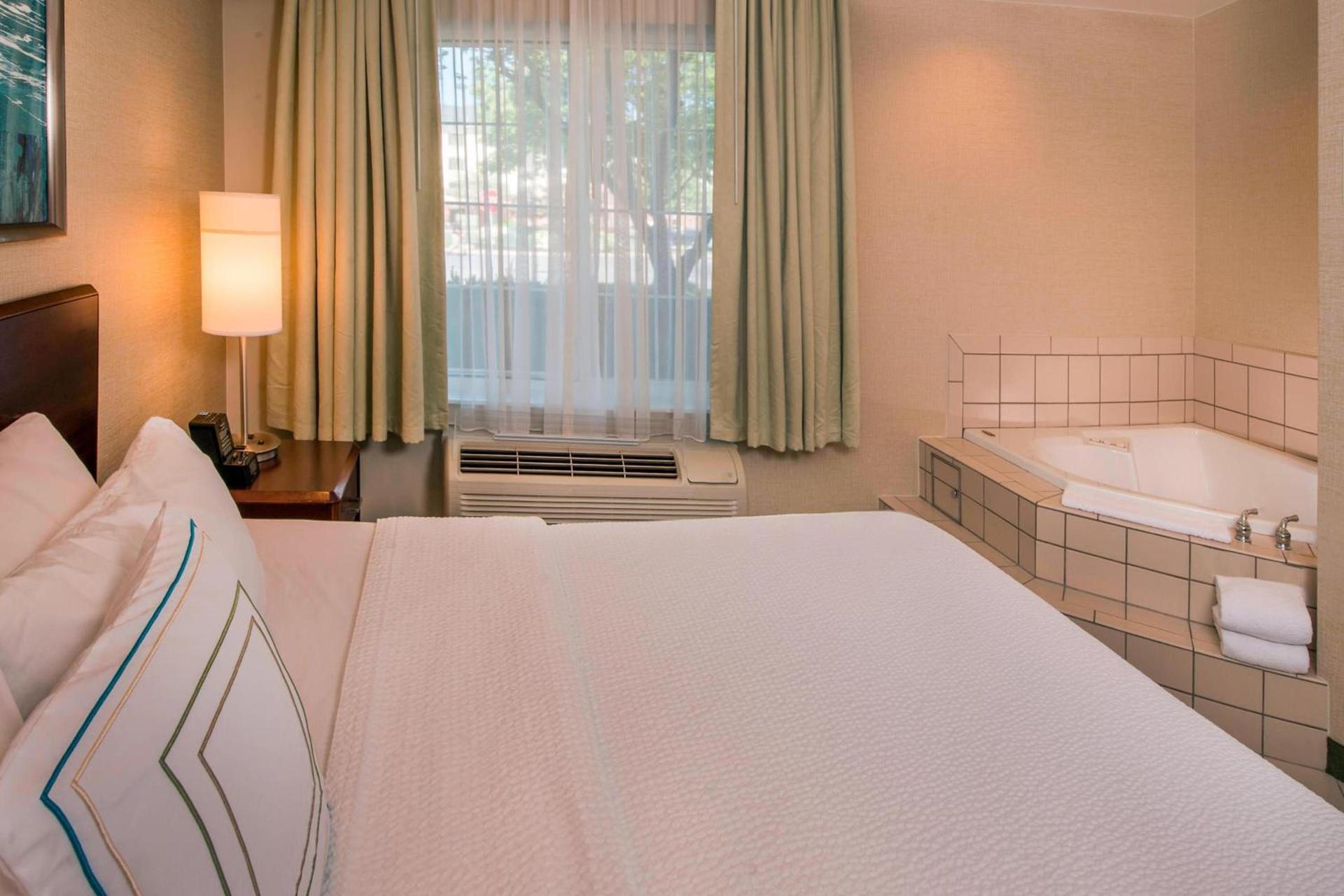 Springhill Suites by Marriott State College photo 11