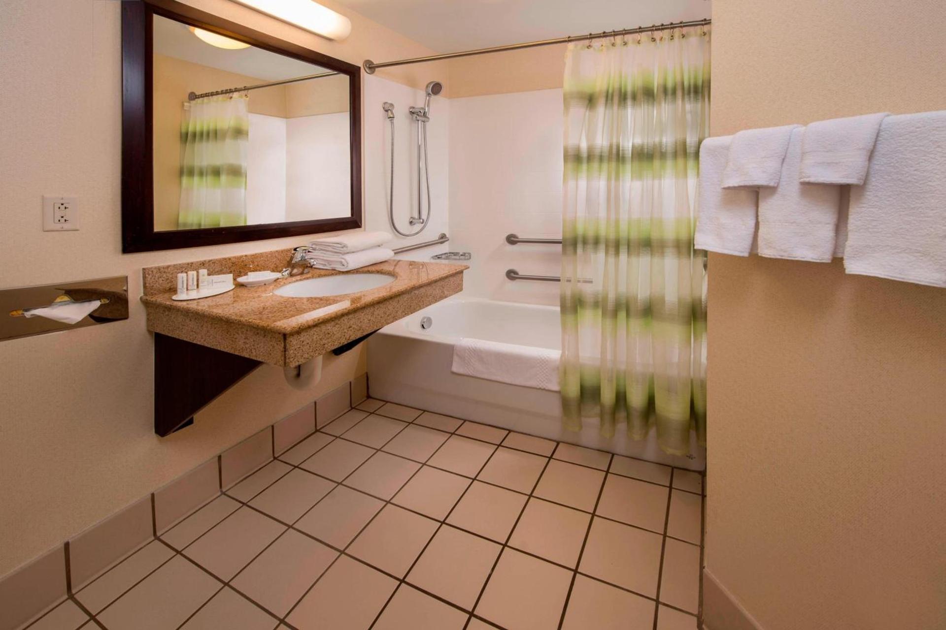Springhill Suites by Marriott State College photo 15