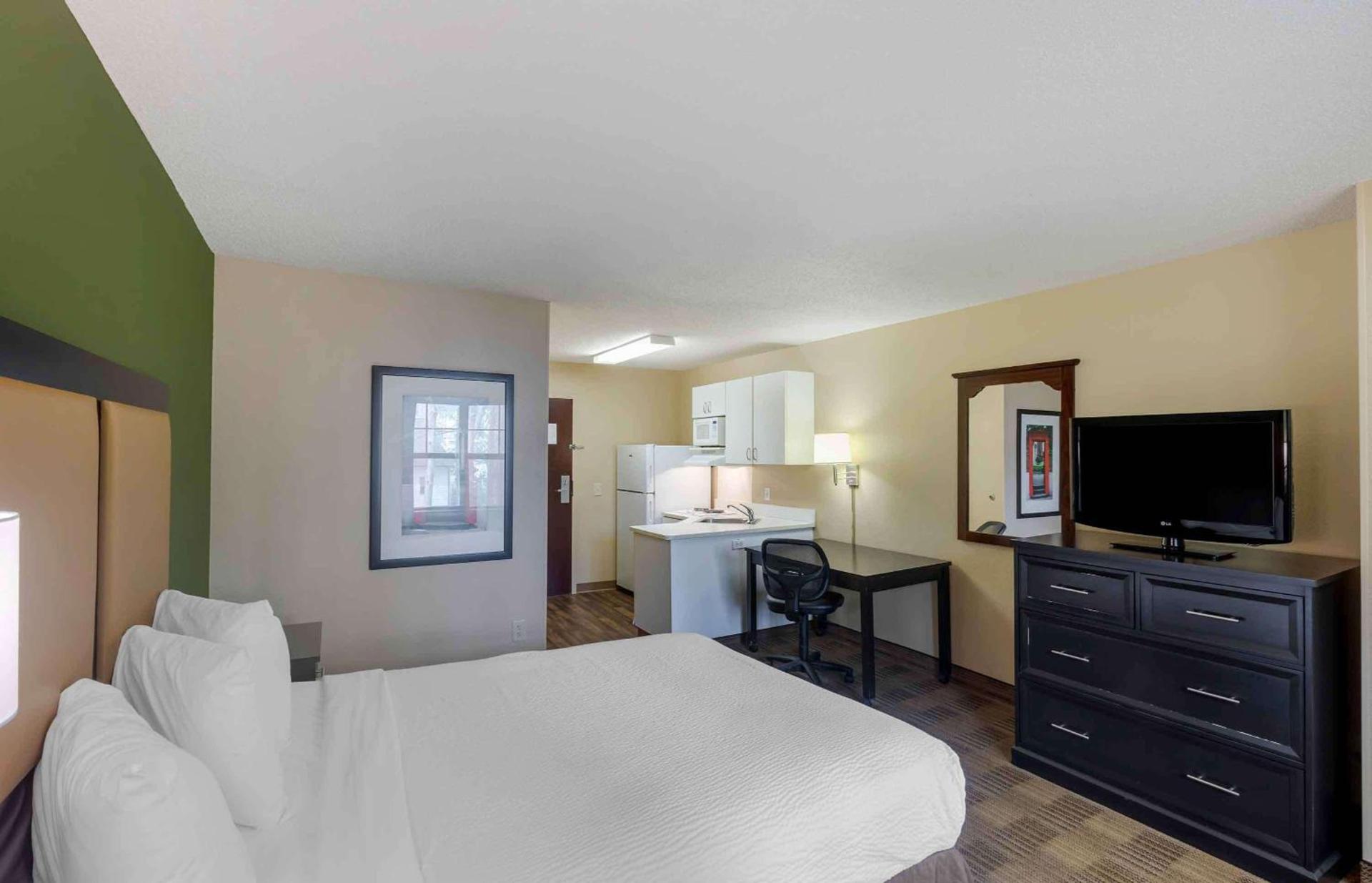 Extended Stay America Select Suites - Atlanta - Clairmont photo 8