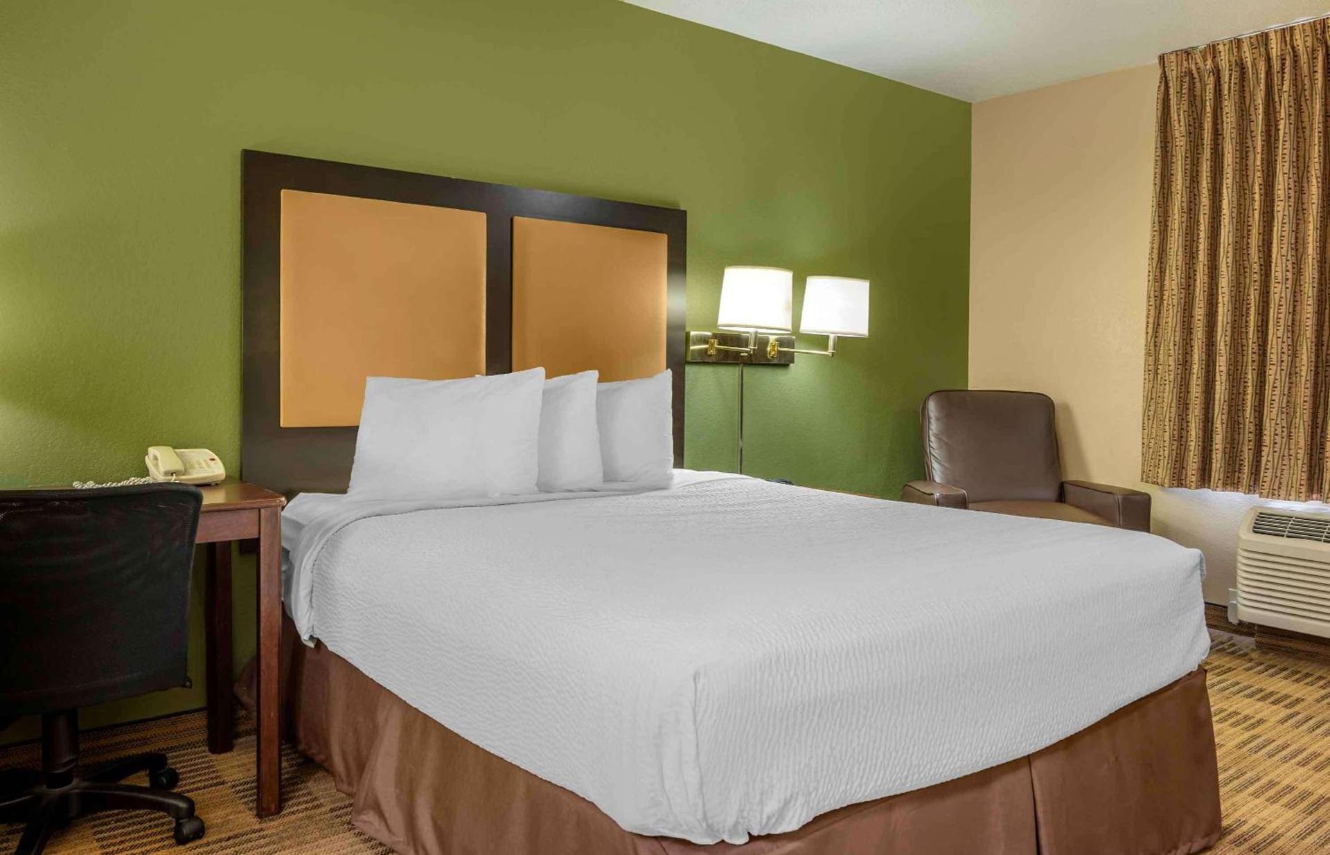 Extended Stay America Select Suites - Atlanta - Clairmont photo 11