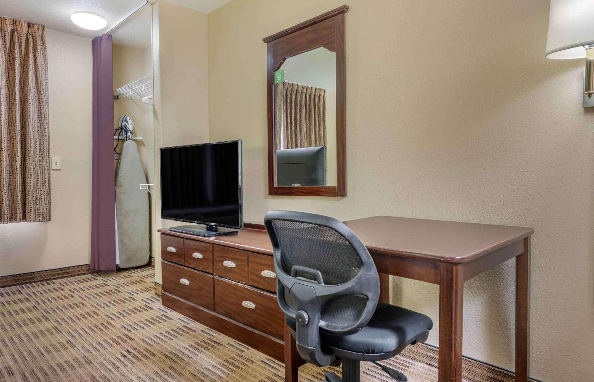 Extended Stay America Select Suites - Atlanta - Clairmont photo 13