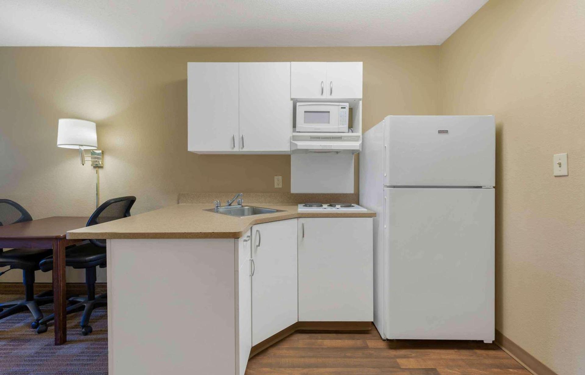 Extended Stay America Select Suites - Hartford - Manchester photo 15