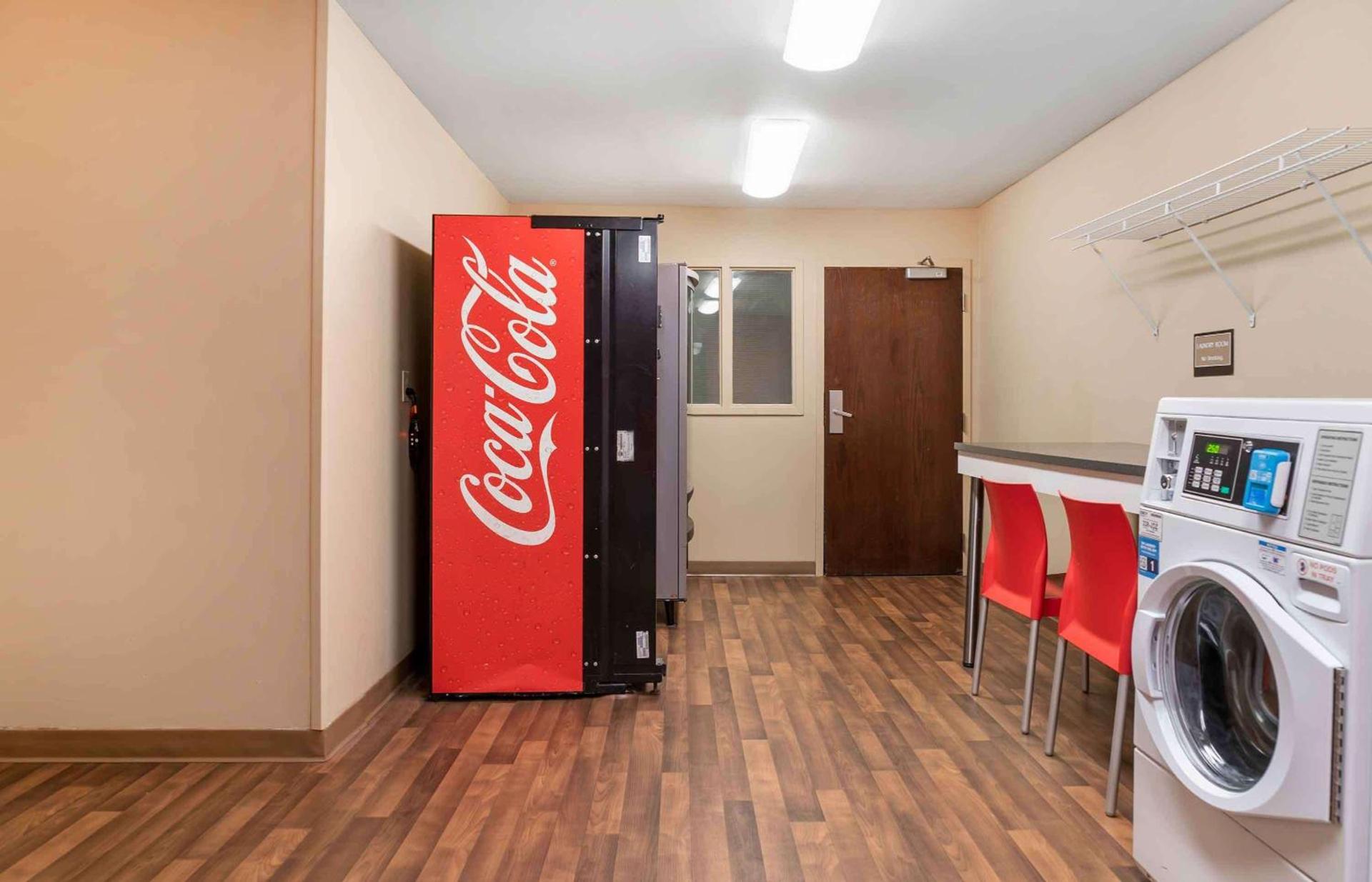 Extended Stay America Select Suites - Detroit - Sterling Heights photo 32