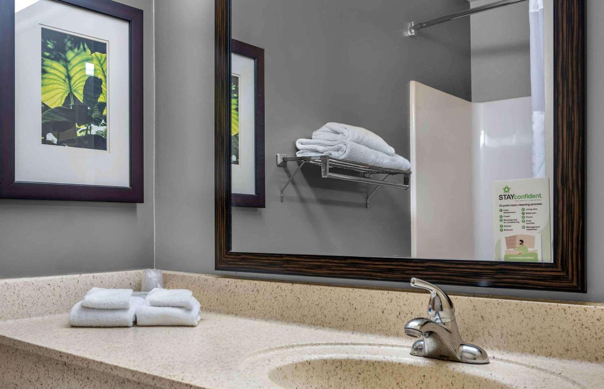 Studio 6 Extended Stay Fishkill Westage Center NY photo 12