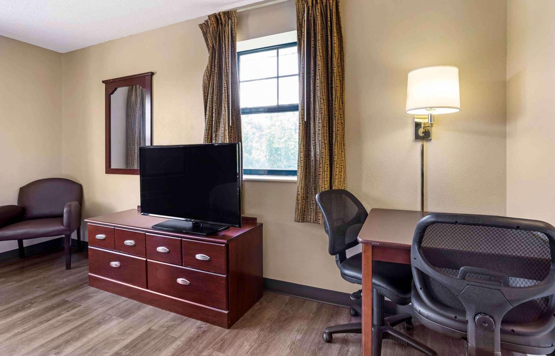 Studio 6 Extended Stay Fishkill Westage Center NY photo 18